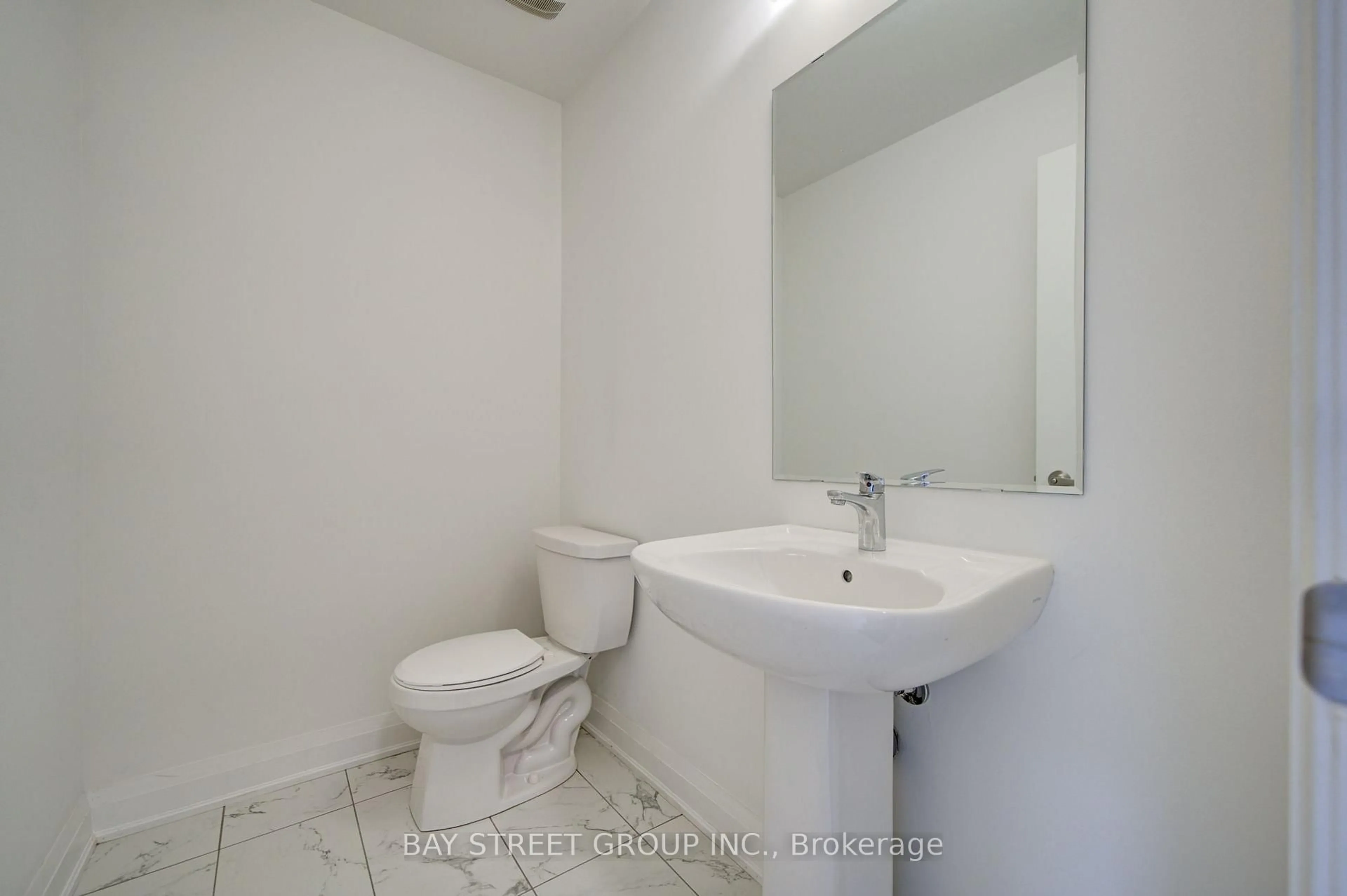 Standard bathroom, unknown for 36 Elkington Cres, Whitby Ontario L1P 0L7
