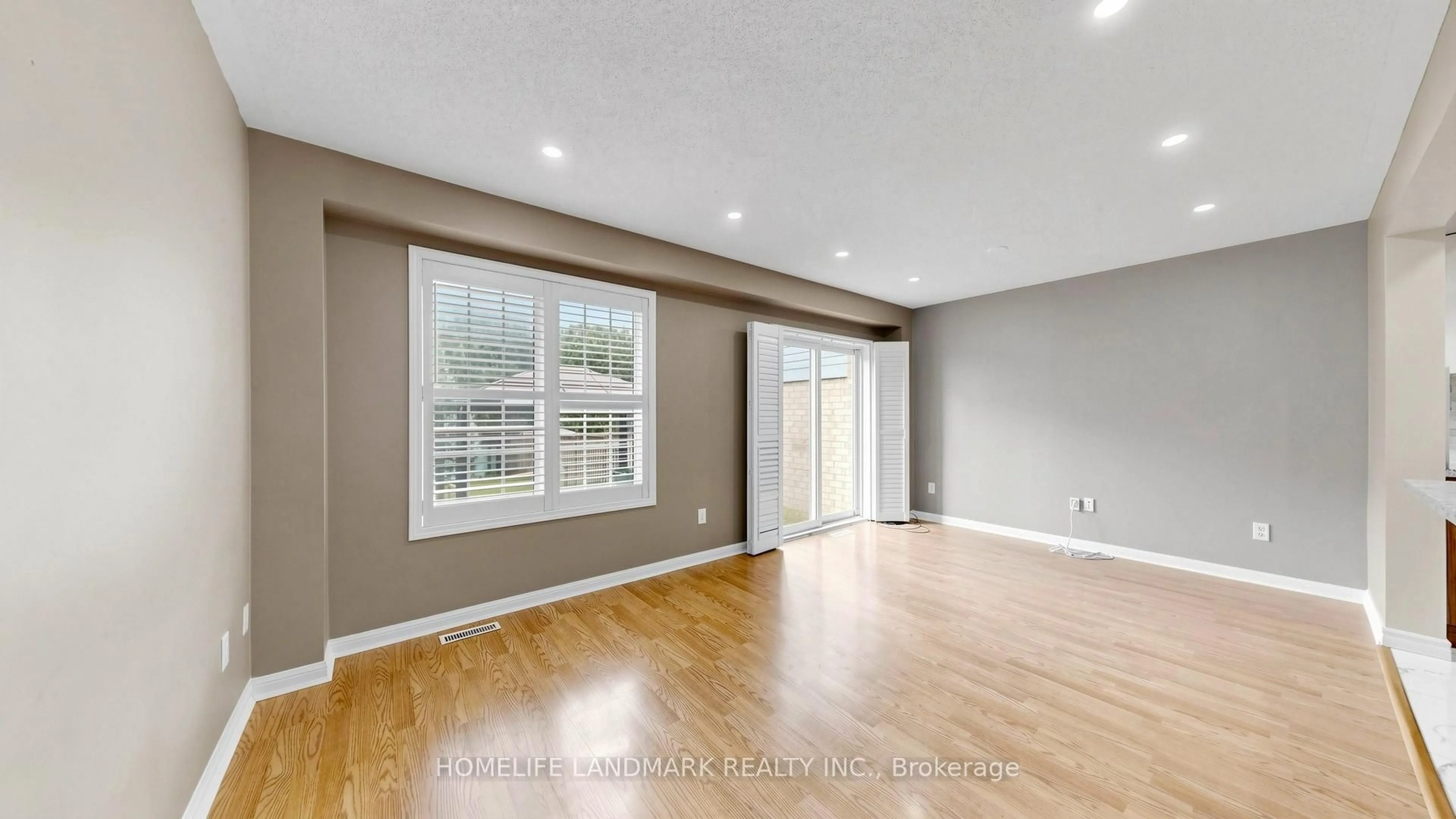 Unknown for 78 Bonello Cres, Whitby Ontario L1R 3N7