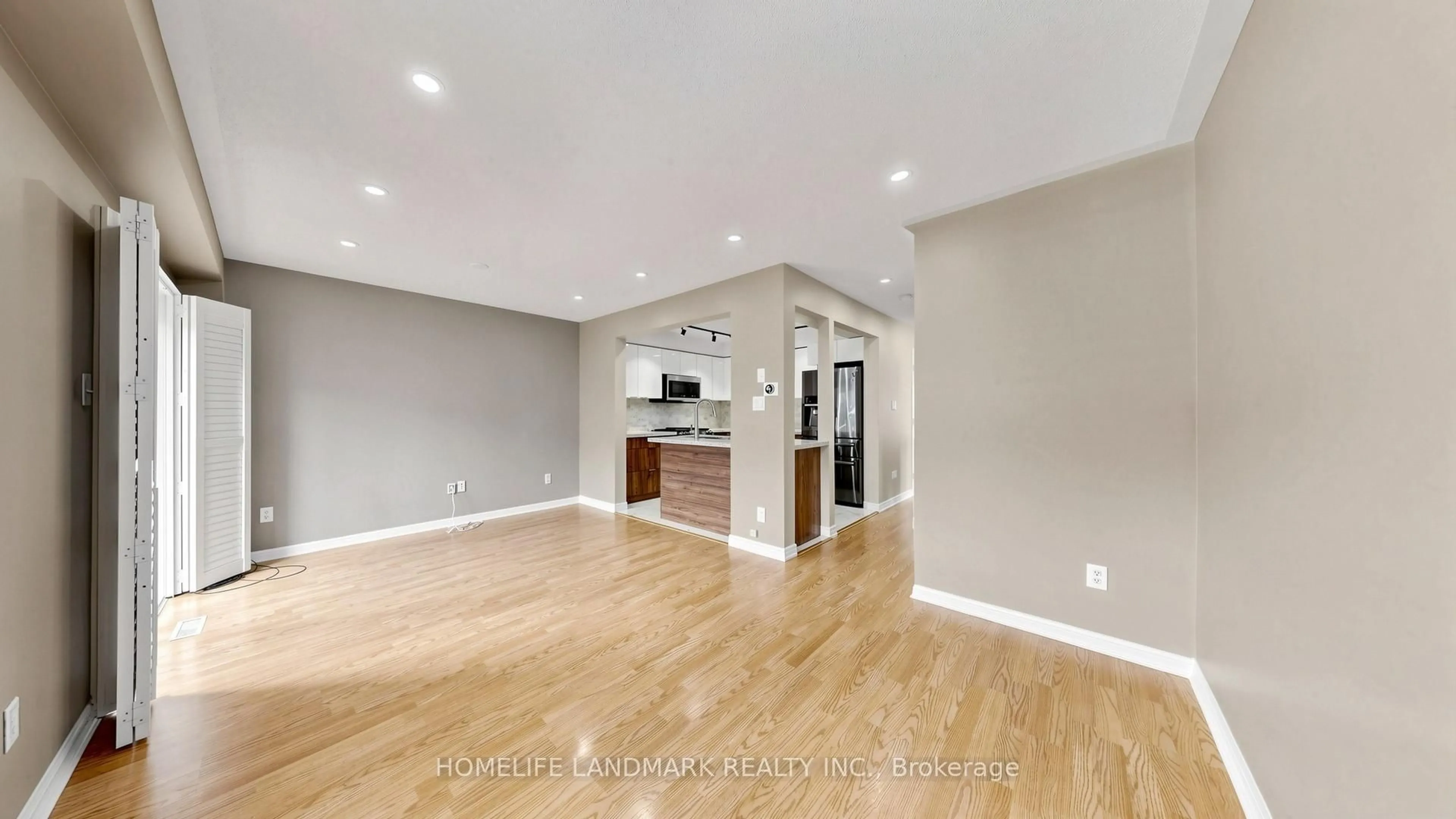 Open concept kitchen, unknown for 78 Bonello Cres, Whitby Ontario L1R 3N7