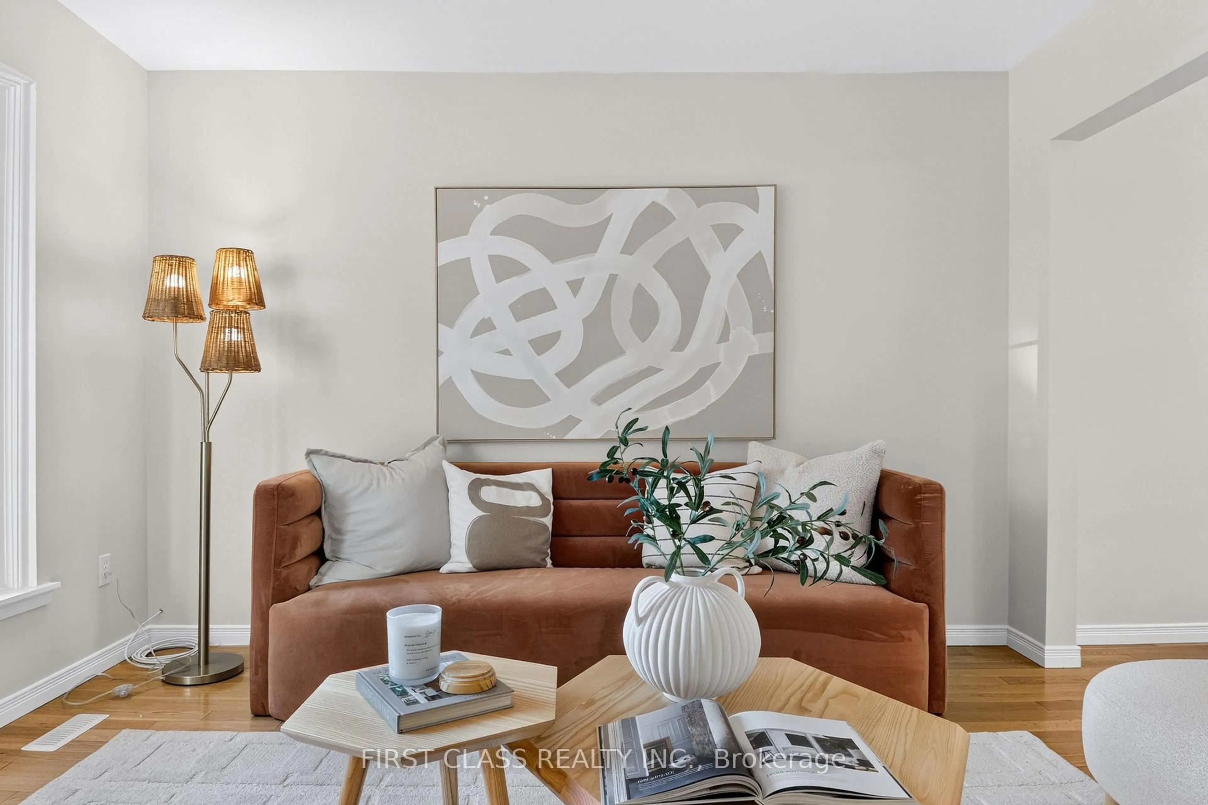 Living room with furniture, unknown for 58 Briarscross Blvd, Toronto Ontario M1S 3K5