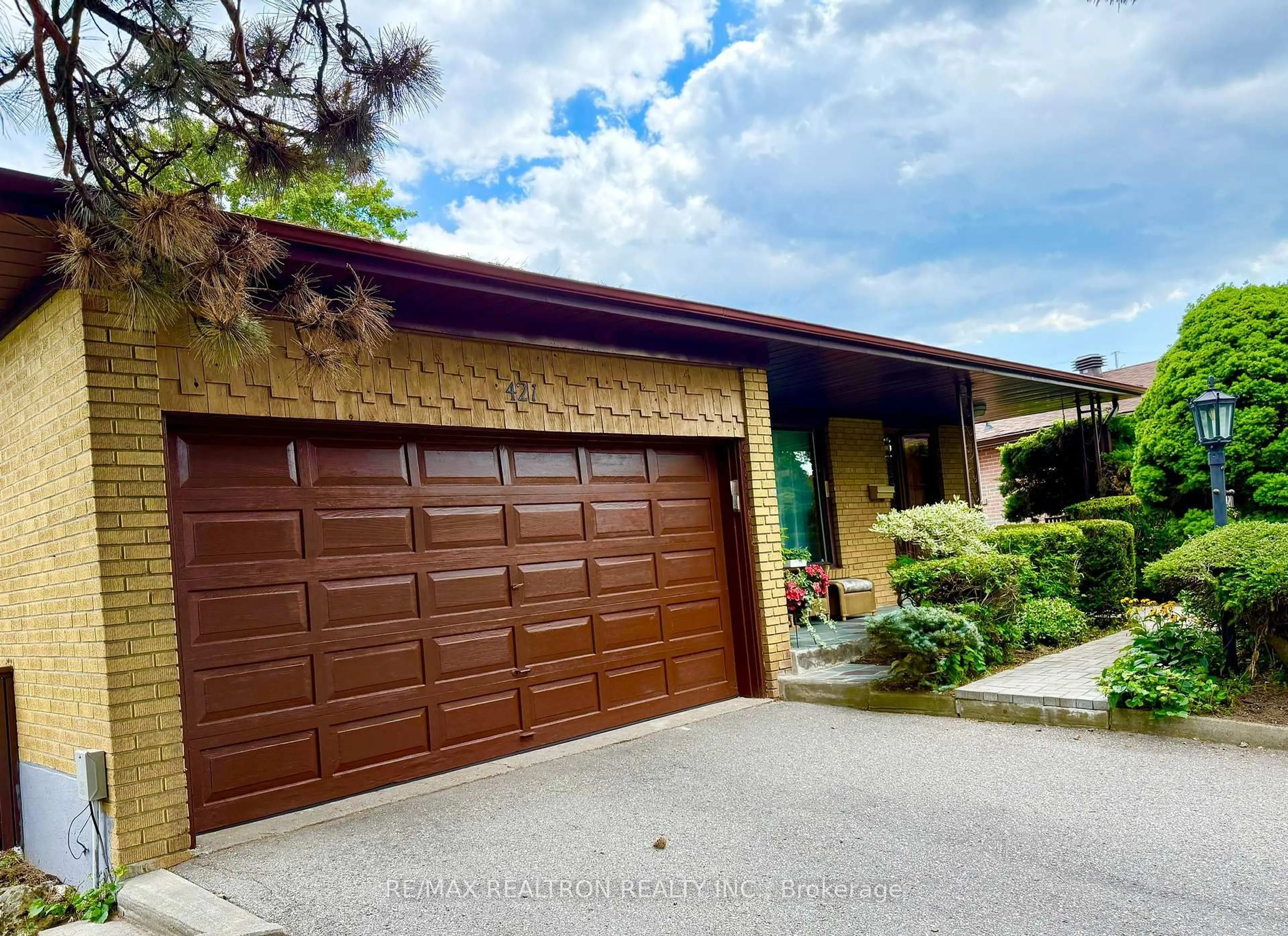 Unknown for 421 Brimorton Dr, Toronto Ontario M1H 2E4