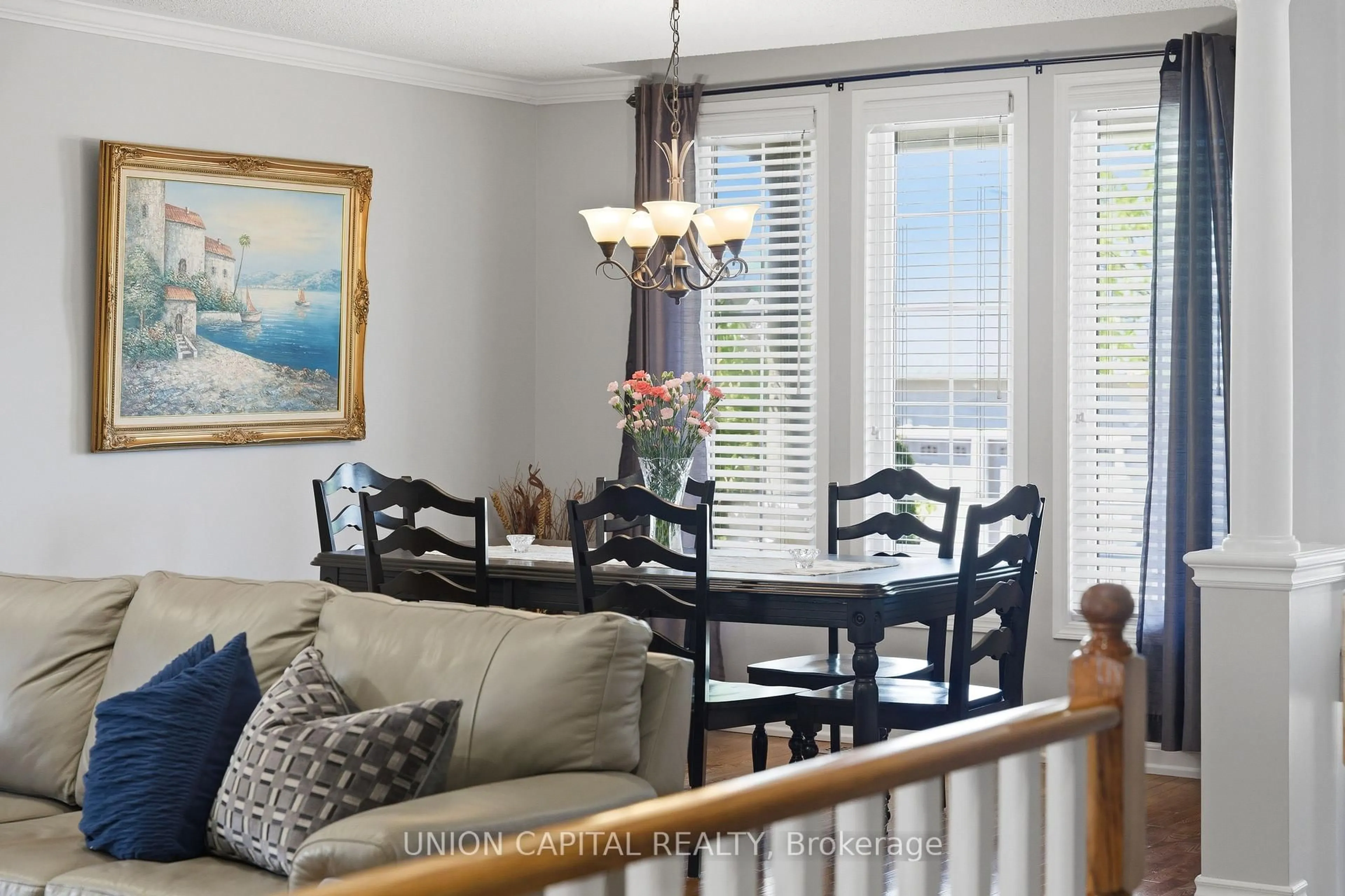 Dining room, wood/laminate floor for 1473 Greenvalley Tr, Oshawa Ontario L1K 2N5