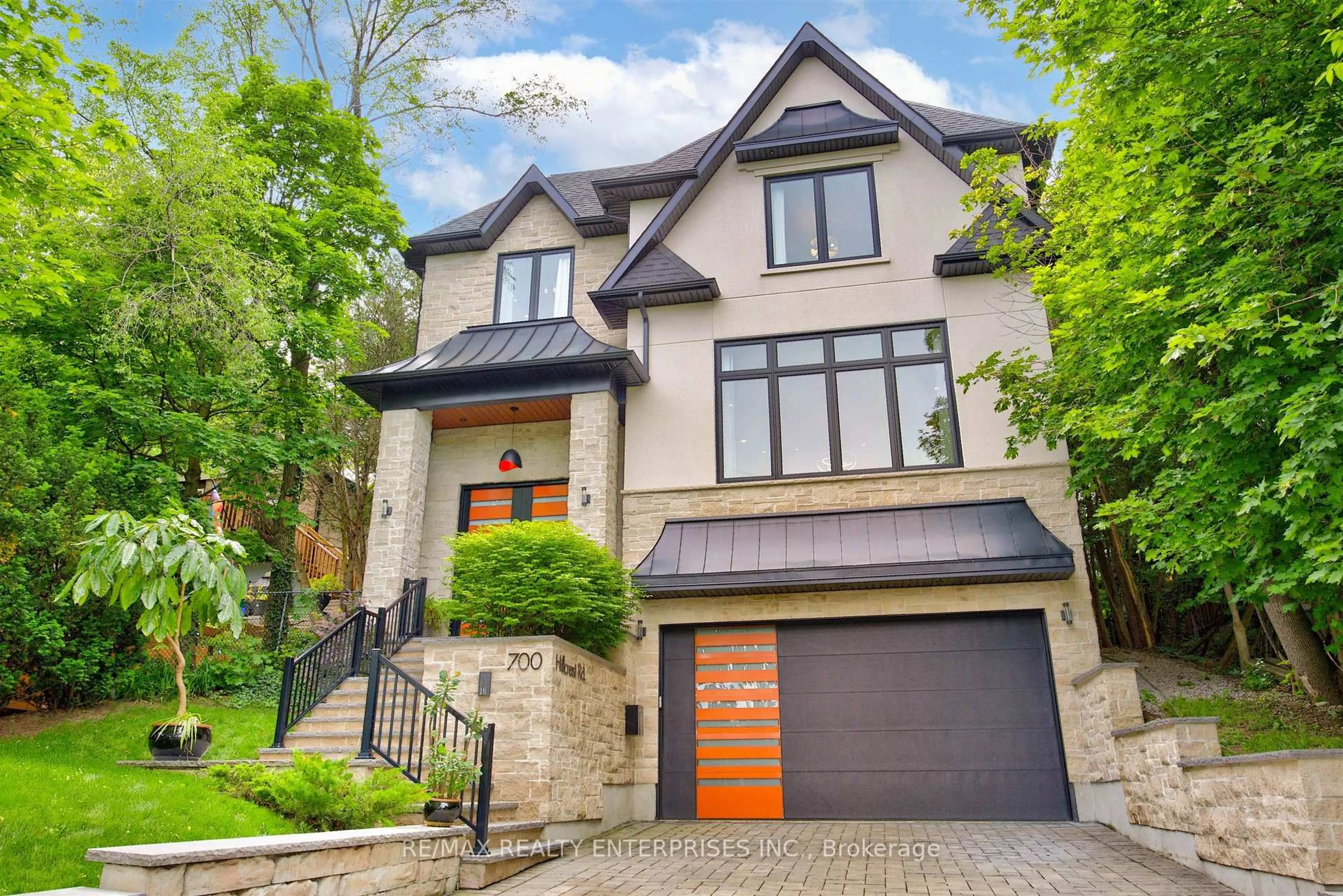Home with brick exterior material, street for 700 Hillcrest Rd, Pickering Ontario L1W 2P1
