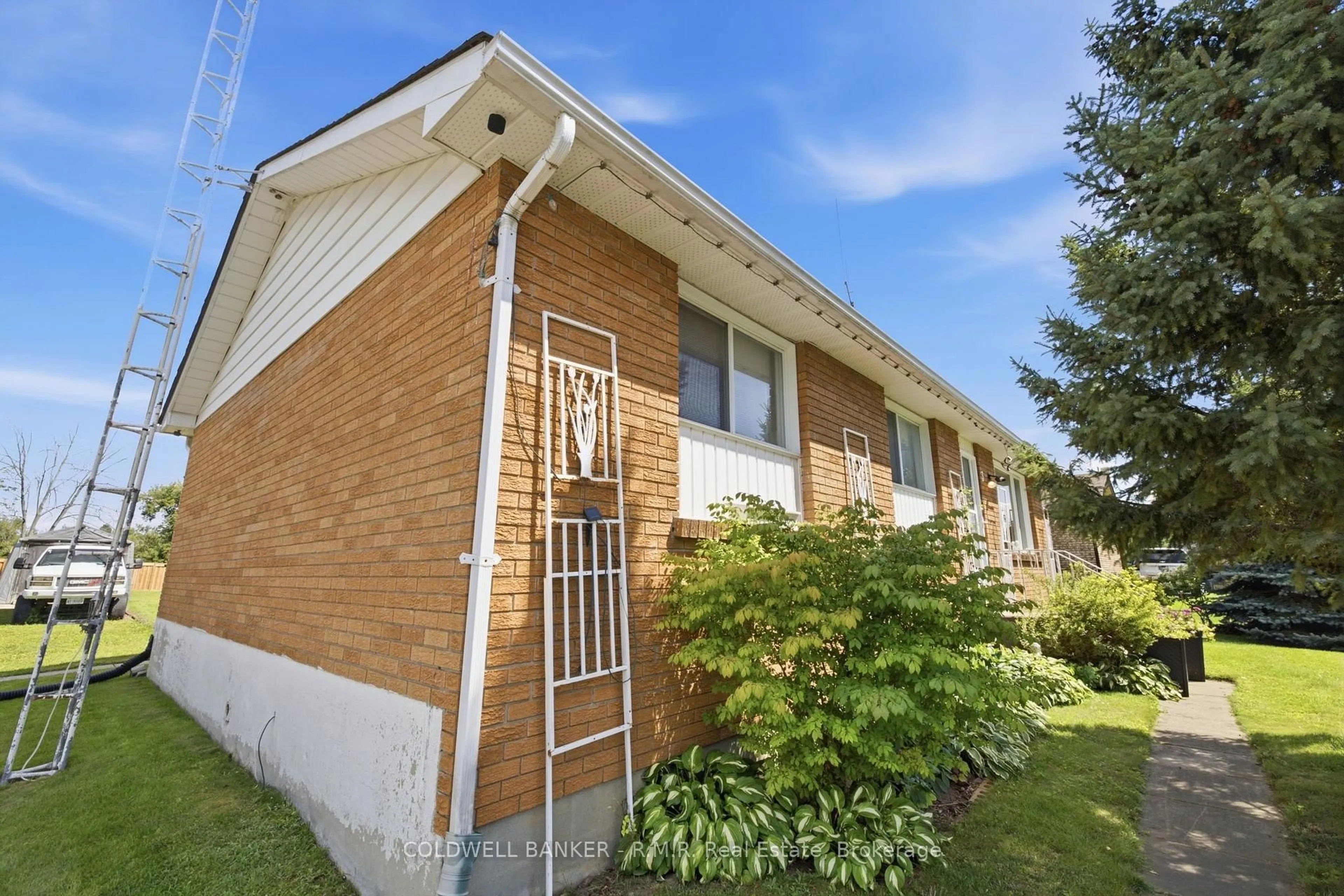 Home with brick exterior material, street for 3 Coleman Cres, Scugog Ontario L1B 1K0