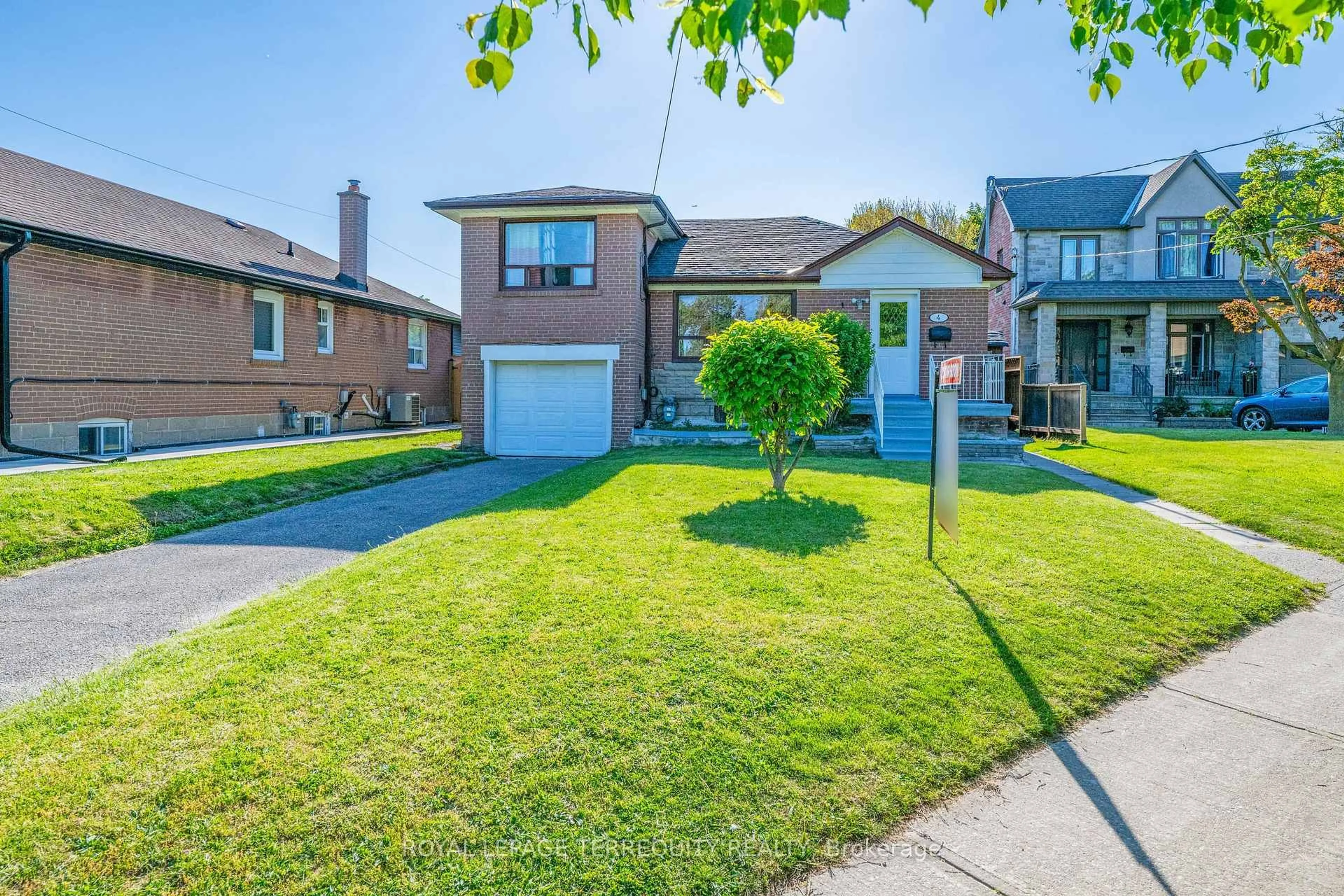 Home with brick exterior material, street for 4 Harris Park Dr, Toronto Ontario M1L 2Z9