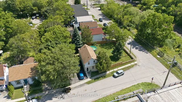 387 Albert St, Oshawa 4