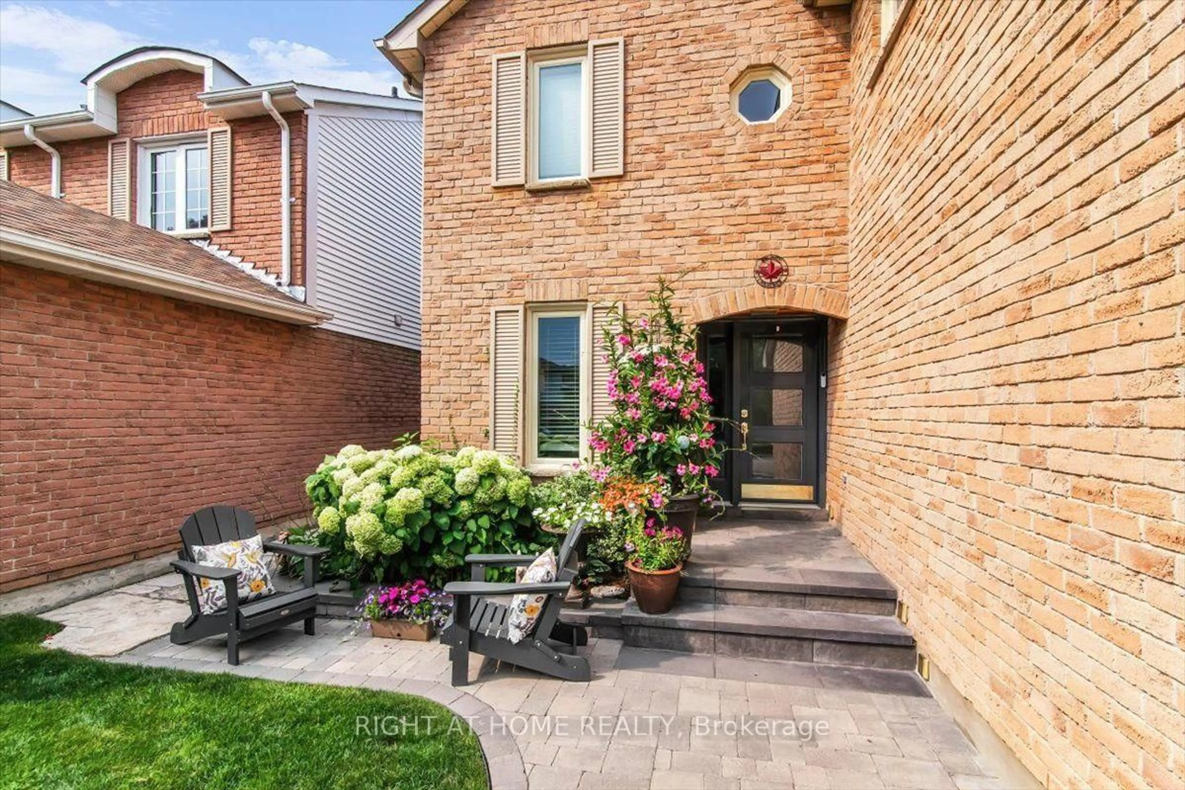 Home with brick exterior material, street for 18 Bashford Rd, Ajax Ontario L1S 3Y2