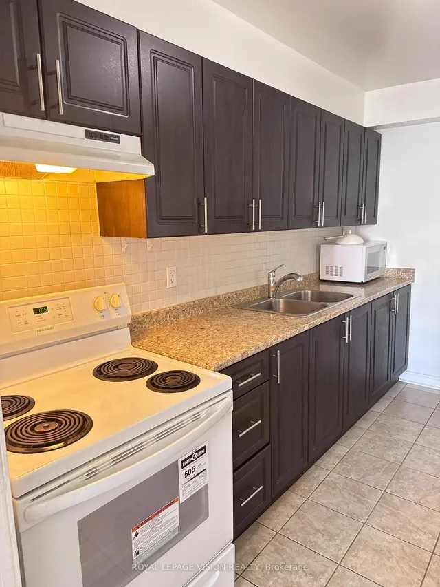5 Massey Sq #2801, Toronto 3