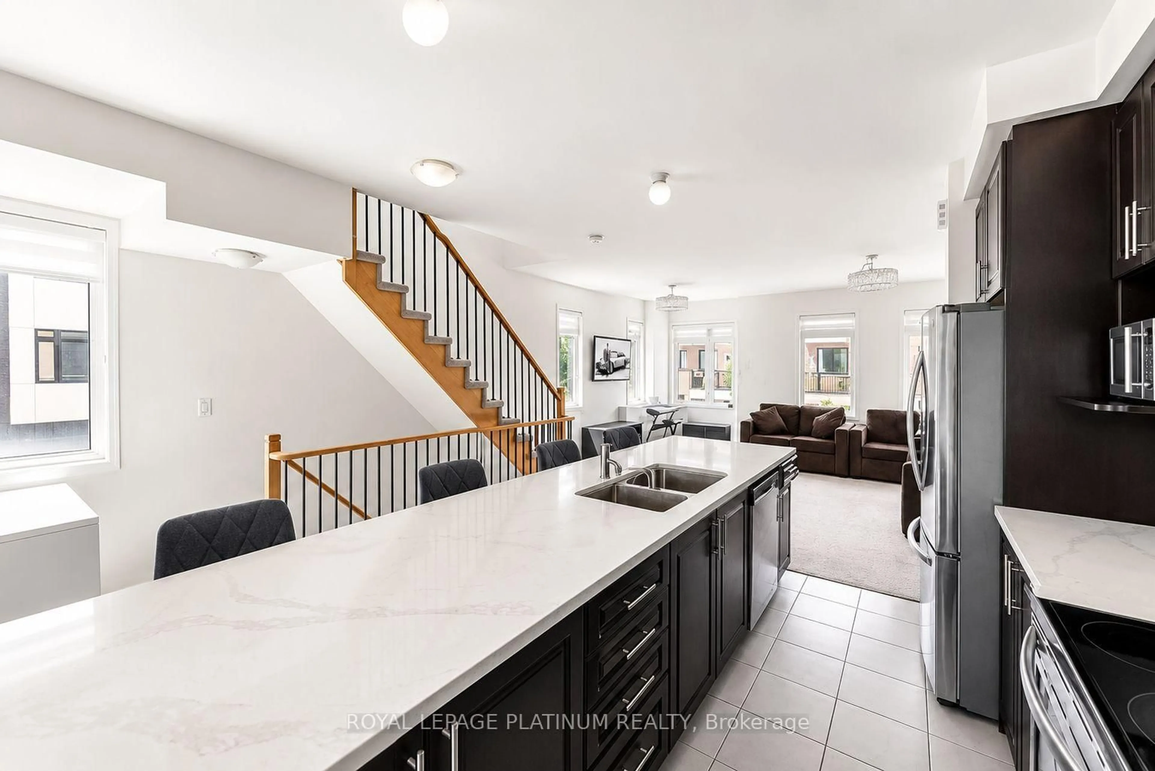 Open concept kitchen, ceramic/tile floor for 895 KICKING HORSE Path, Oshawa Ontario L1J 0B4