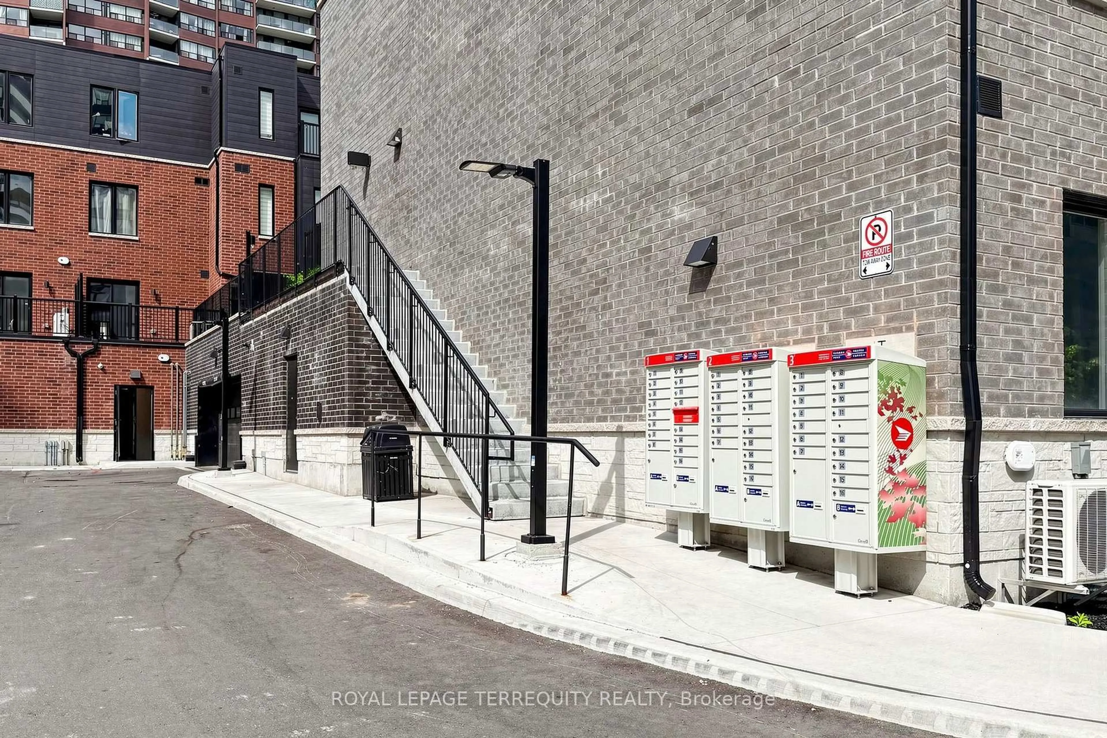 Unknown for 10 Calamint Lane #66, Toronto Ontario M1W 2H1