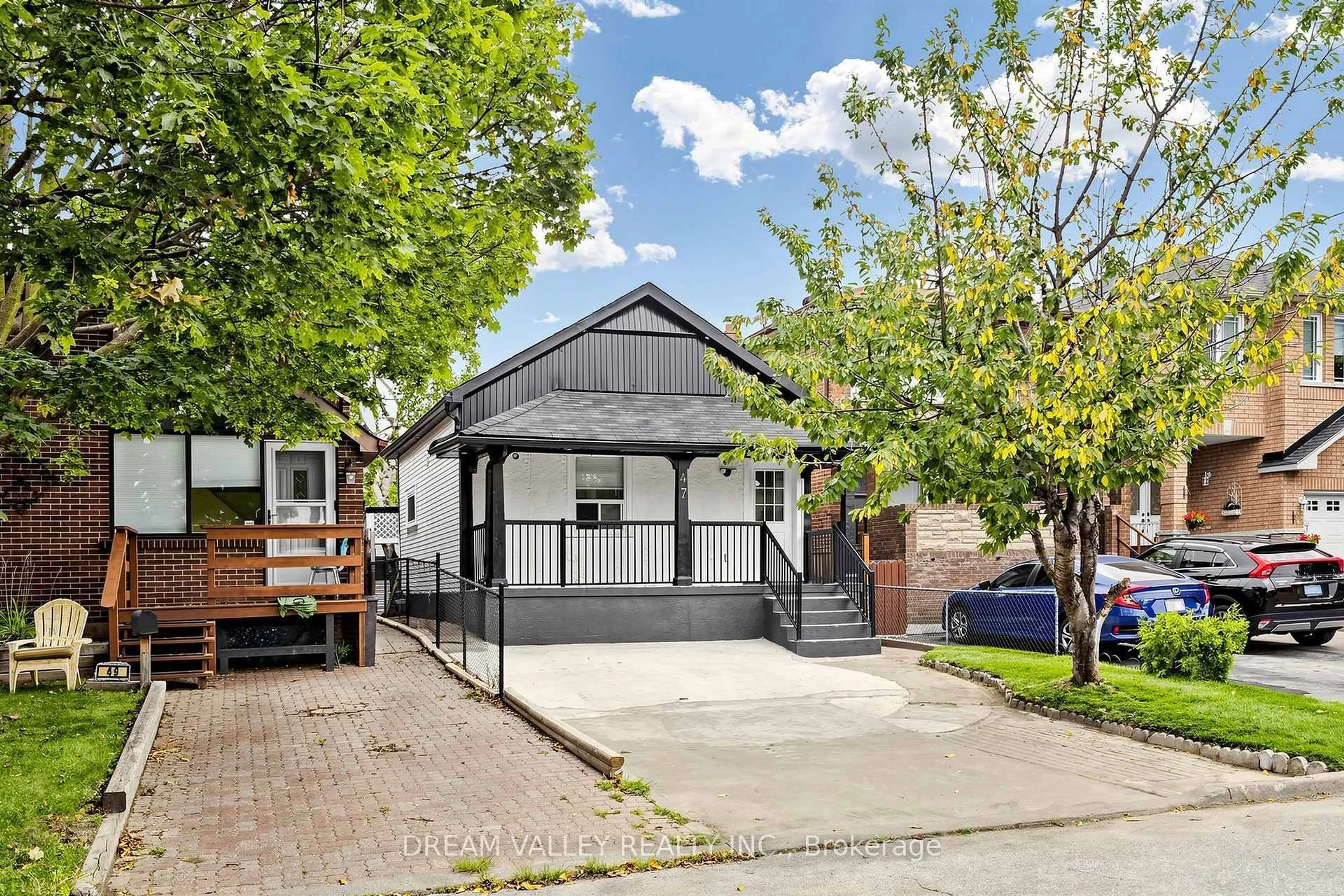 Home with brick exterior material, street for 47 Laurel Ave, Toronto Ontario M1K 3J4