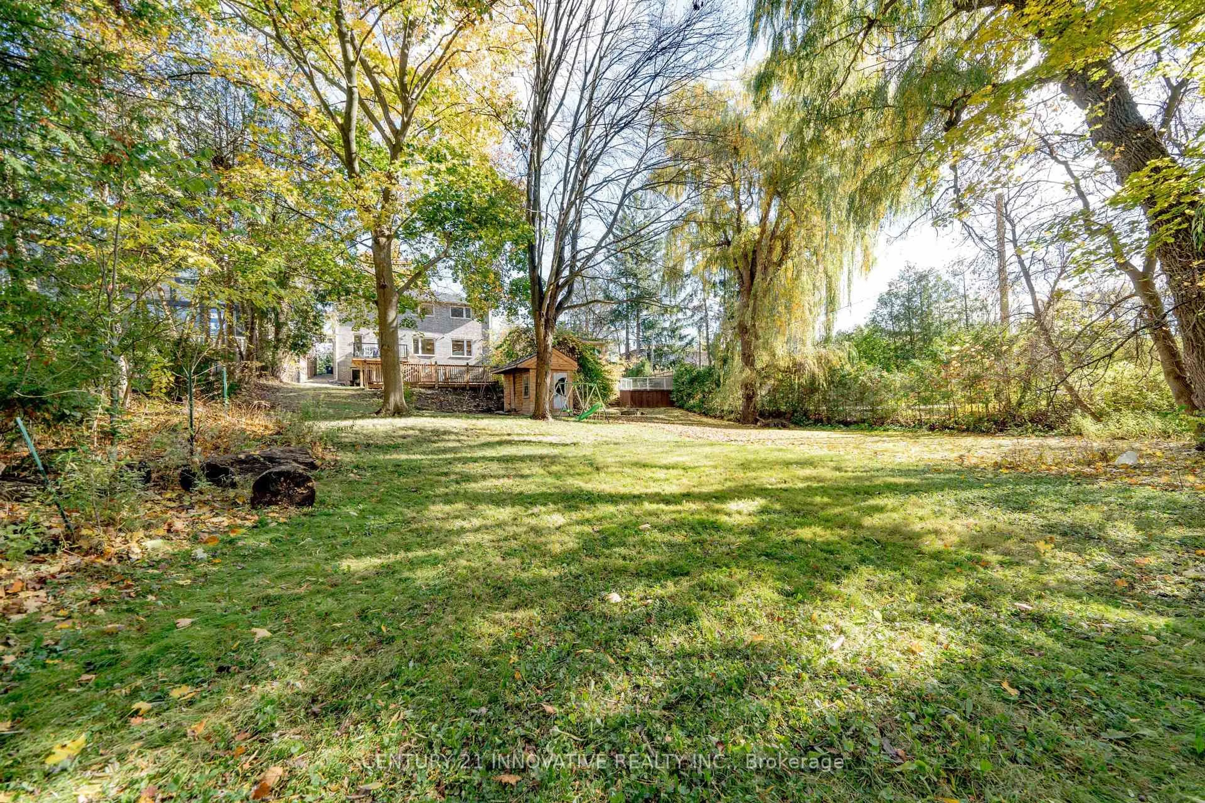 A pic from outside/outdoor area/front of a property/back of a property/a pic from drone, forest/trees view for 24 Cedarview Dr, Toronto Ontario M1C 2K6