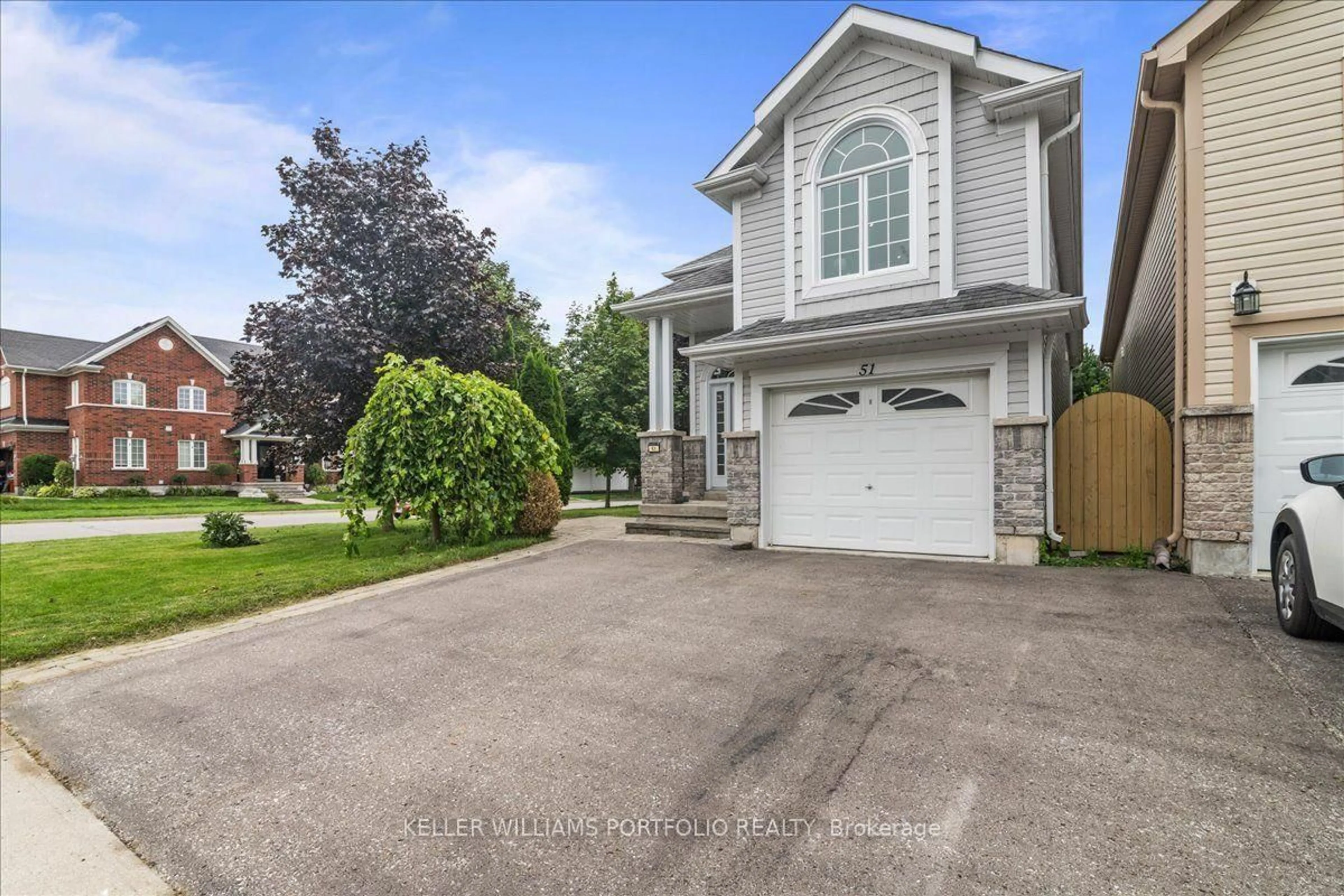 Home with vinyl exterior material, street for 51 Squire Fletcher Dr, Clarington Ontario L1C 5H8
