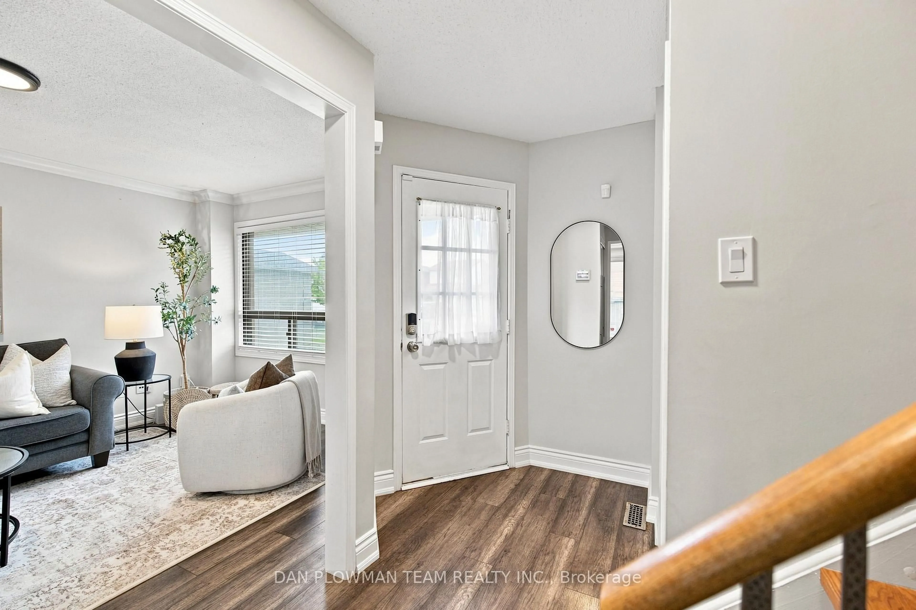 Indoor entryway for 86 Barnes Dr, Ajax Ontario L1S 5E5