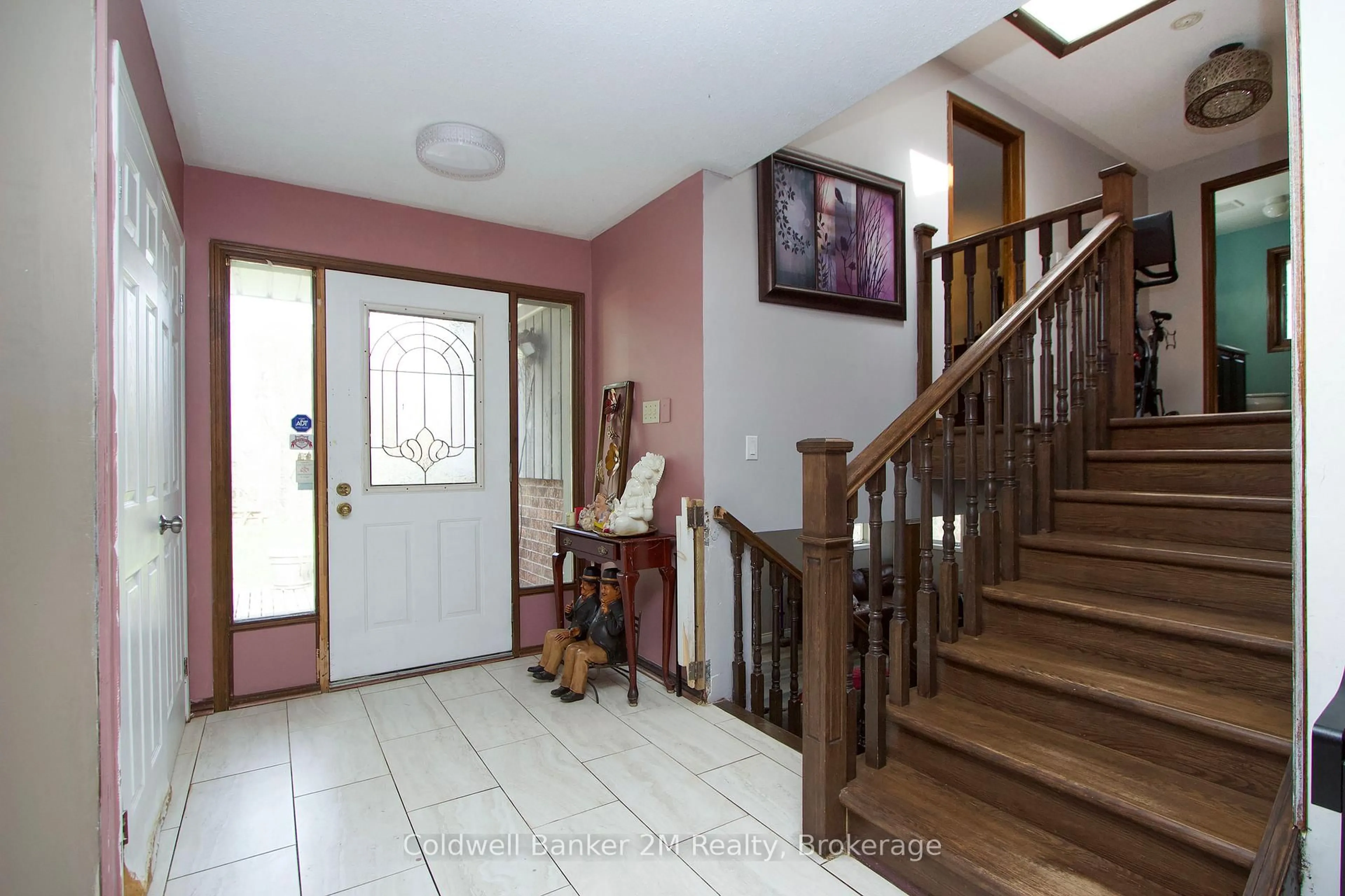 Indoor foyer for 14900 Regional Rd 57, Scugog Ontario L0B 1B0