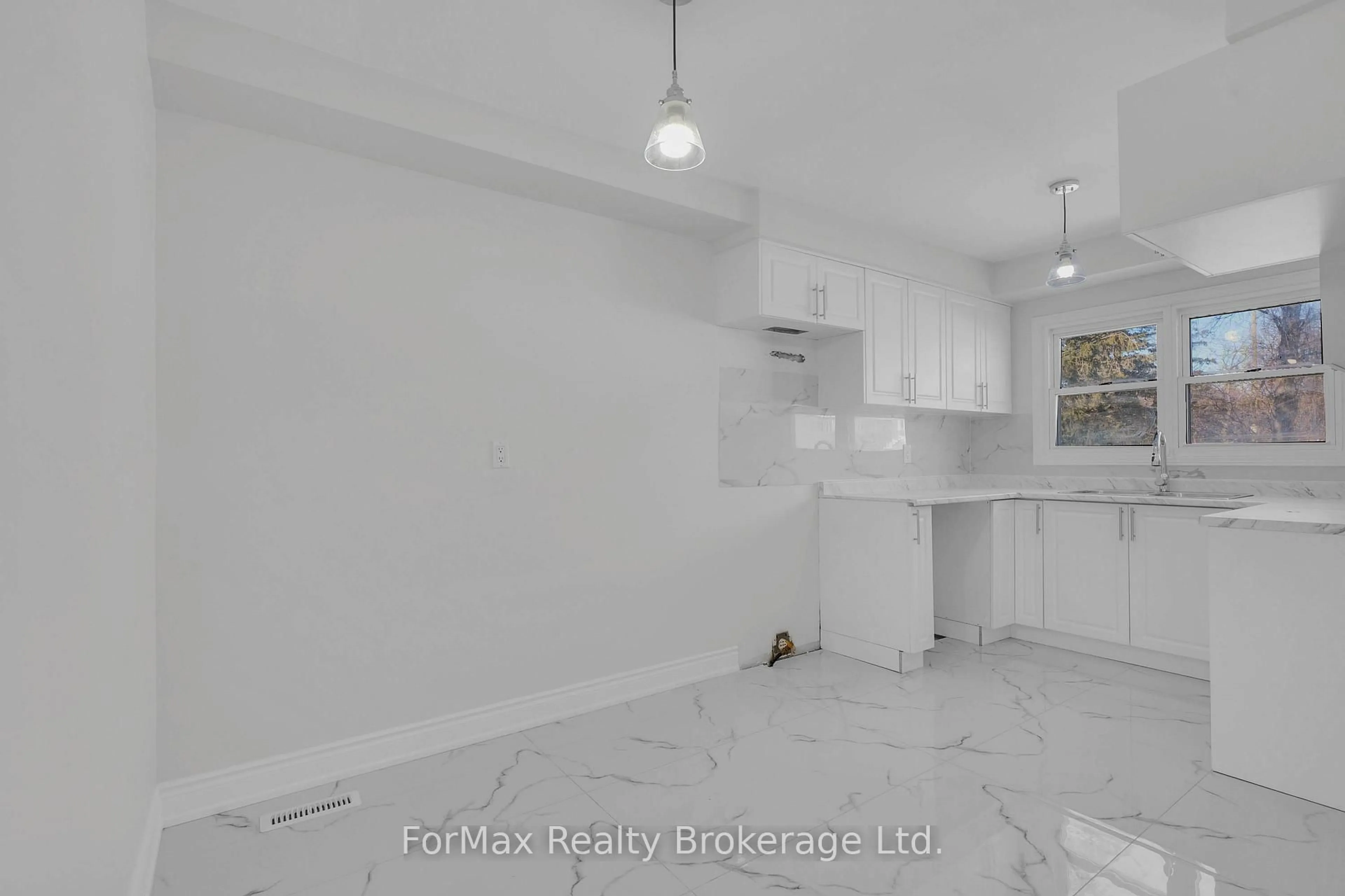 A pic of a room for 23 Drew Crt, Whitby Ontario L1N 8X6