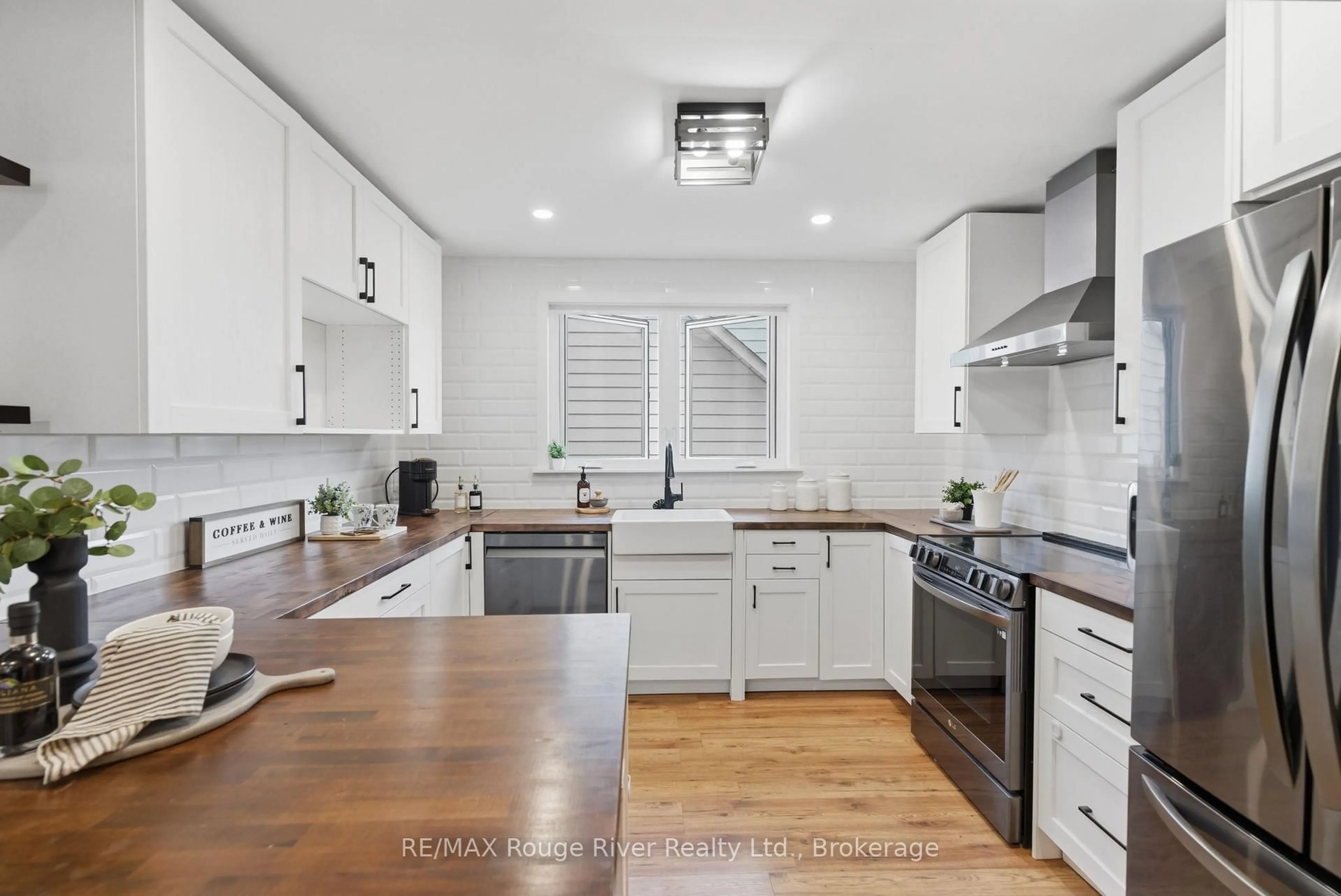 Unknown for 152 Wilson Rd, Oshawa Ontario L1H 6C1
