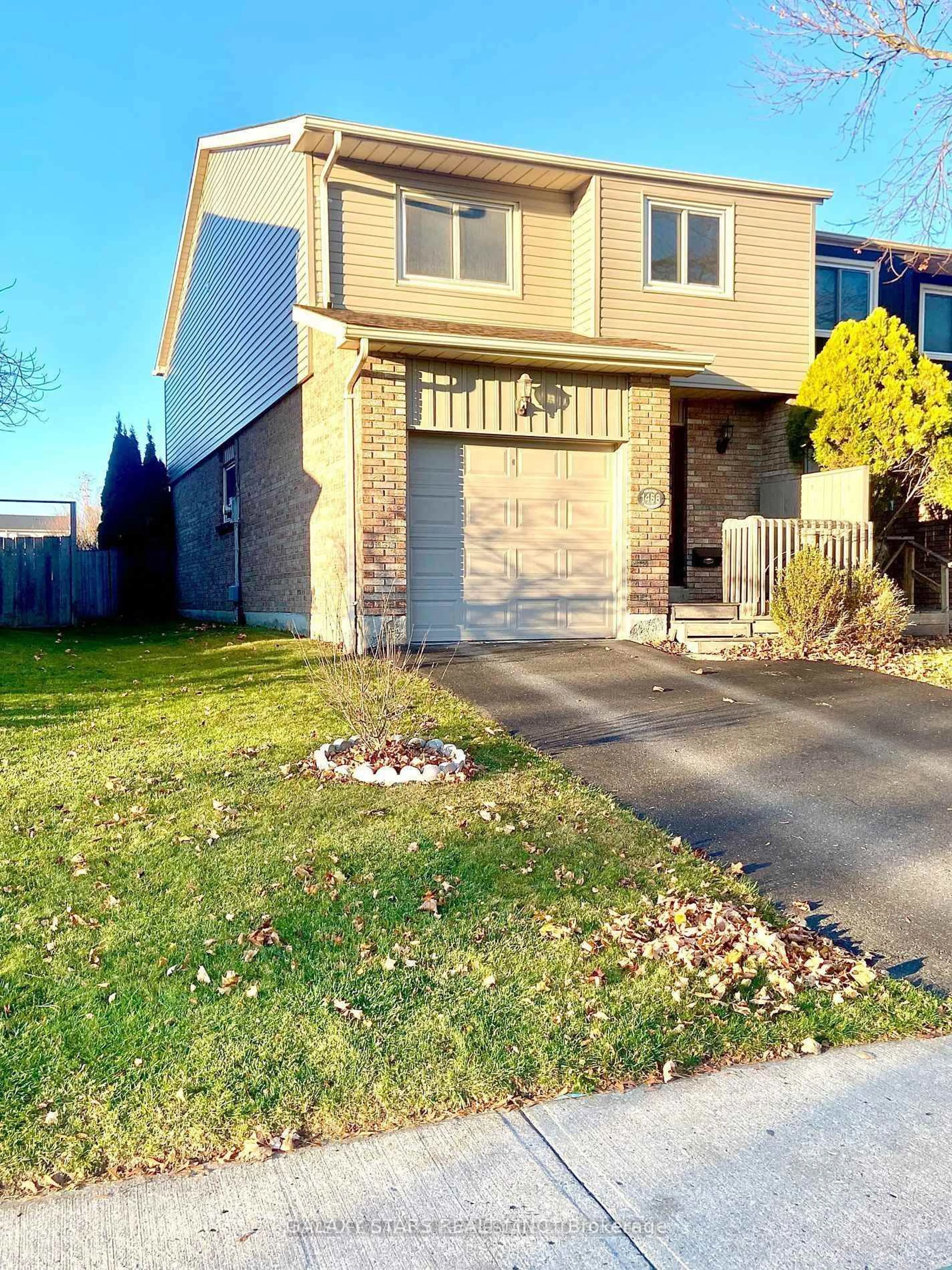 Unknown for 1458 Fieldlight Blvd, Pickering Ontario L1V 2S5