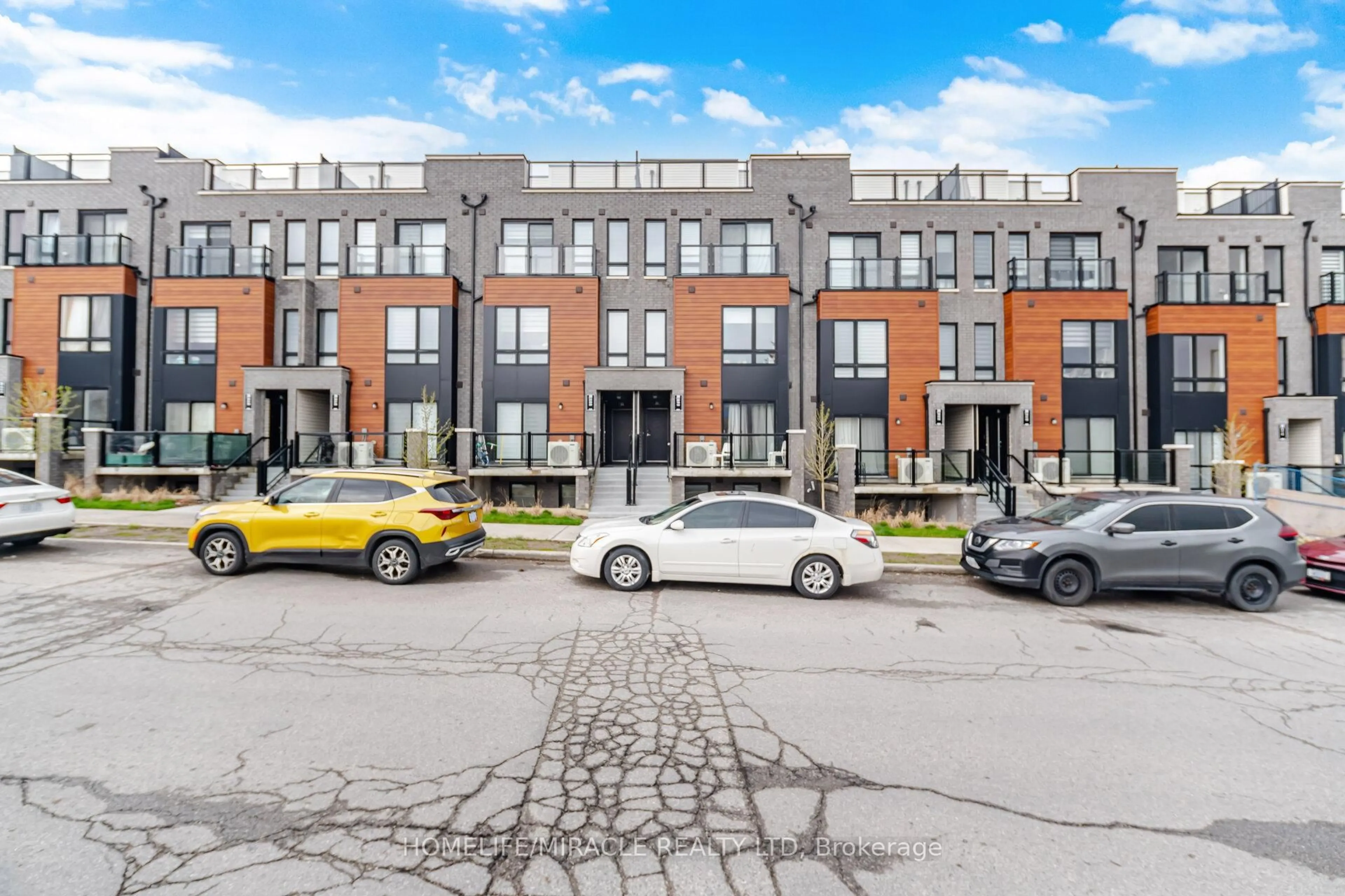 Unknown for 30 Liben Way #20, Toronto Ontario M1B 0E8
