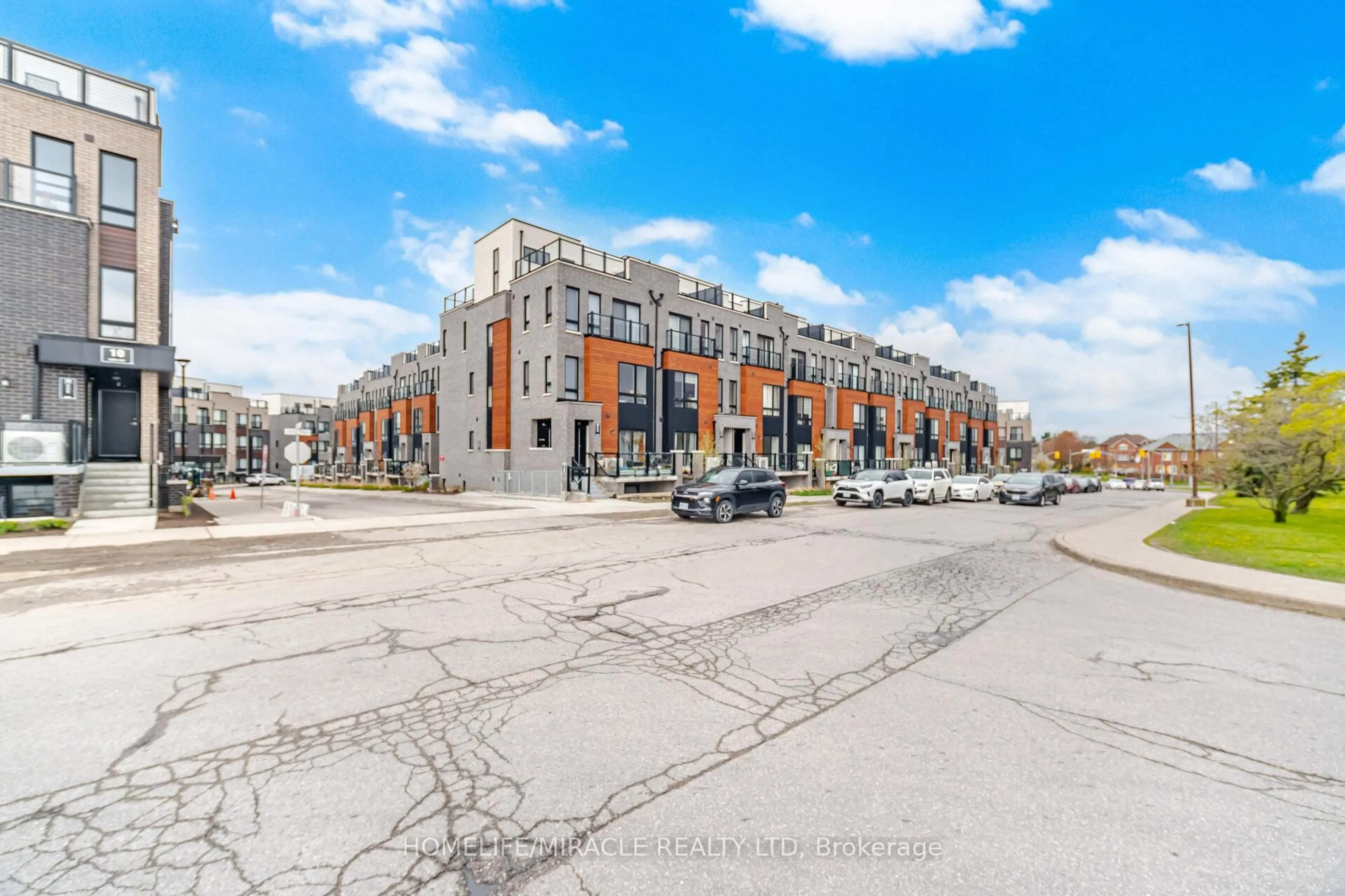 Unknown for 30 Liben Way #20, Toronto Ontario M1B 0E8