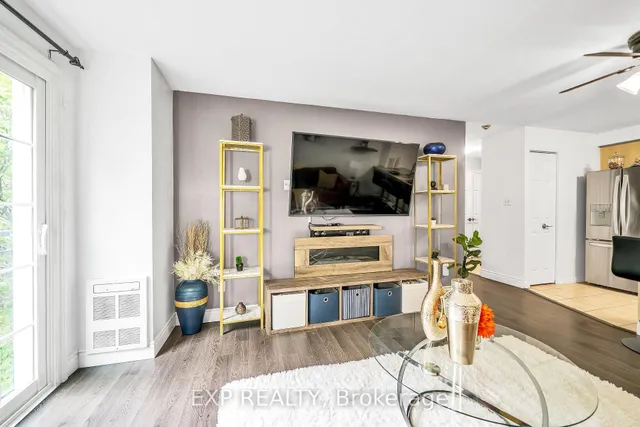 83 Aspen Springs Dr #208, Clarington 3