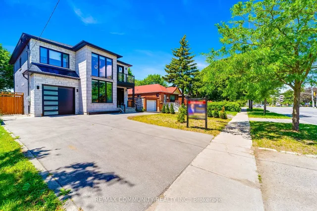 856 Kennedy Rd, Toronto 2