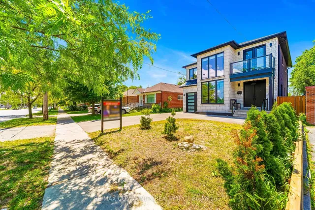856 Kennedy Rd, Toronto 3