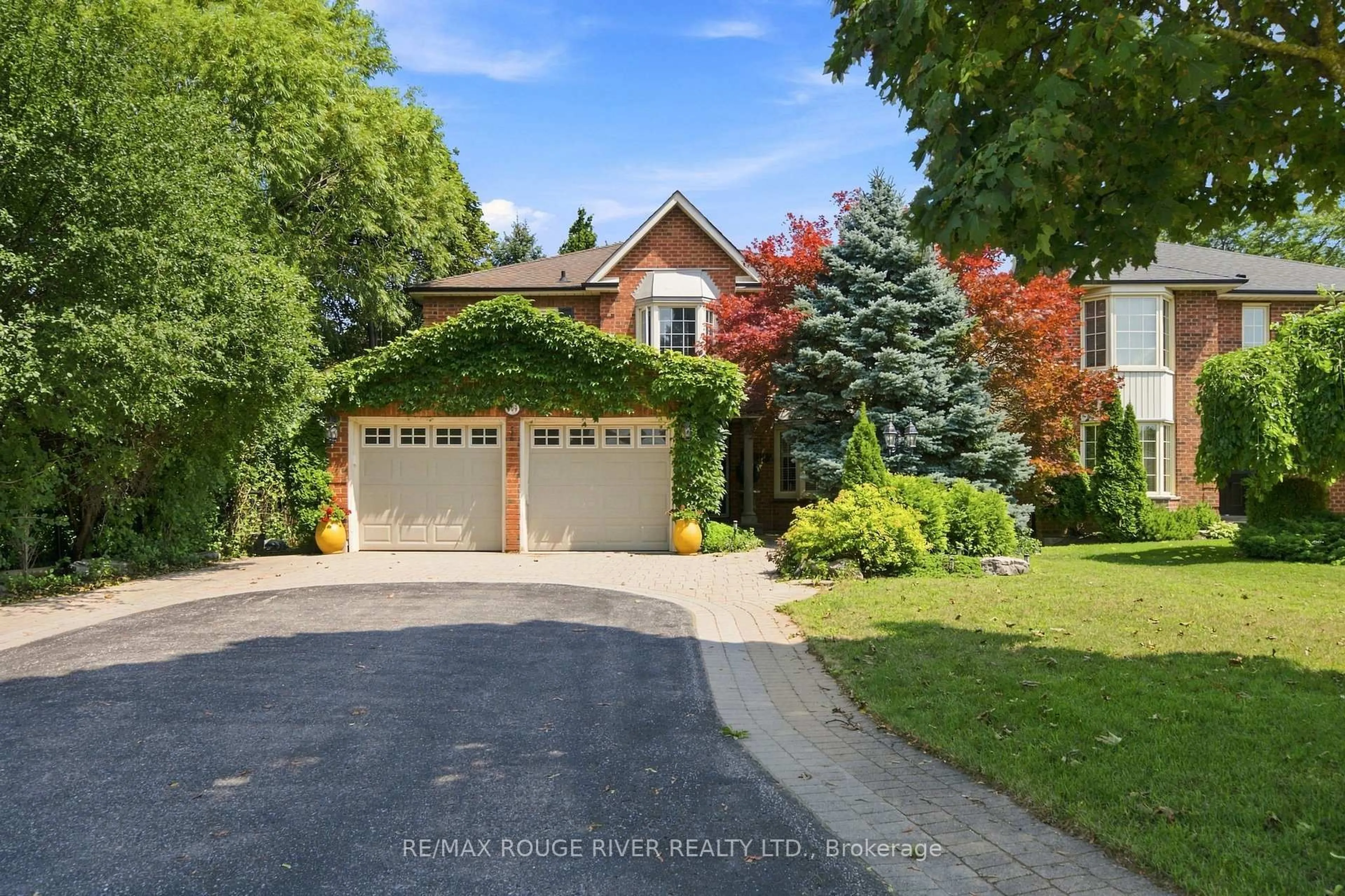 Home with brick exterior material, street for 909 Ridge Valley Dr, Oshawa Ontario L1K 2G1
