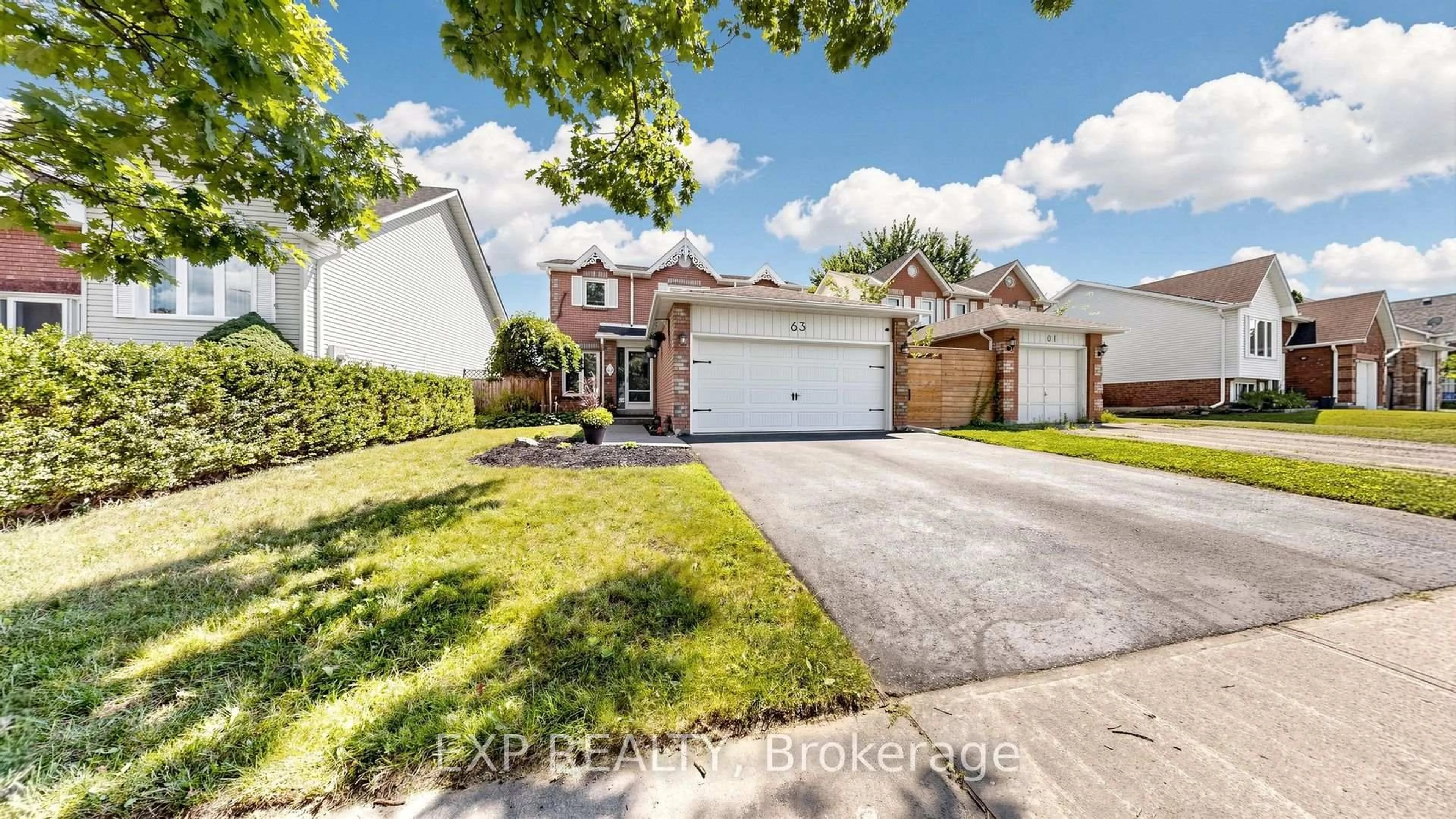 A pic from outside/outdoor area/front of a property/back of a property/a pic from drone, street for 63 Fenwick Ave, Clarington Ontario L1C 4S1