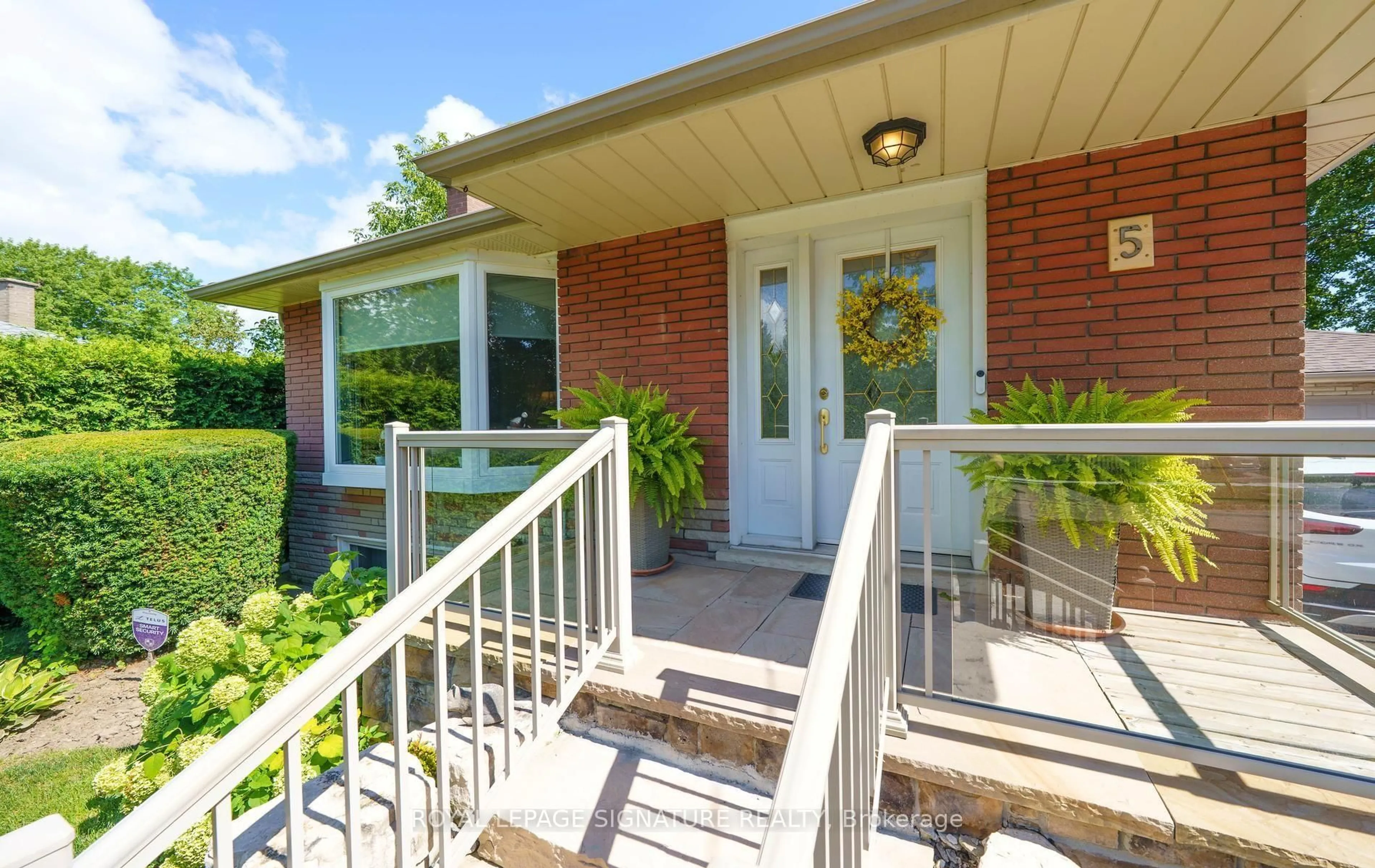 Unknown for 5 Manorwood Rd, Toronto Ontario M1P 4G6