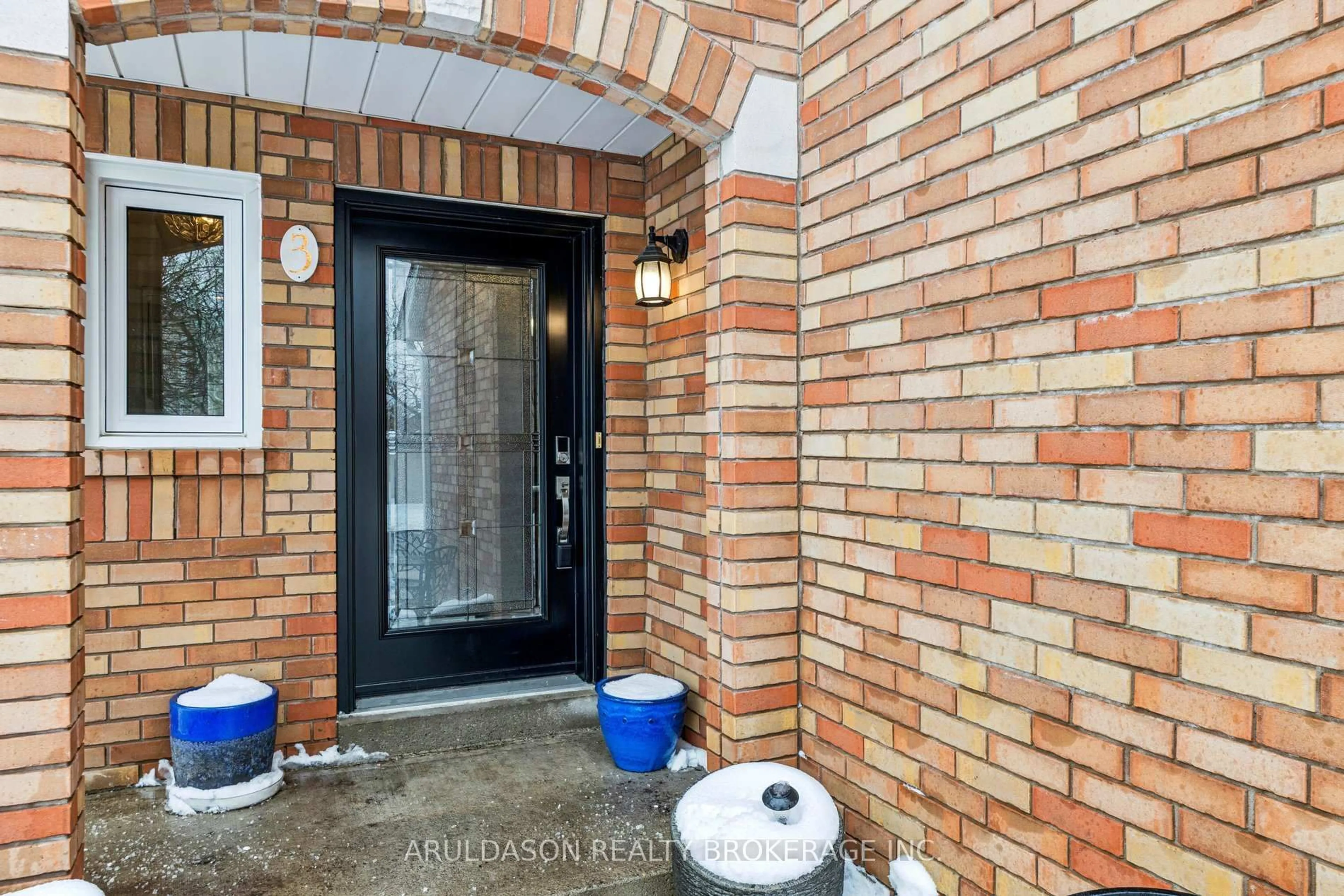 Indoor entryway for 3 Booth Cres, Ajax Ontario L1Z 1H6