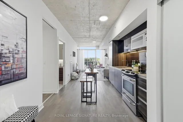 1238 Dundas St #711, Toronto 2