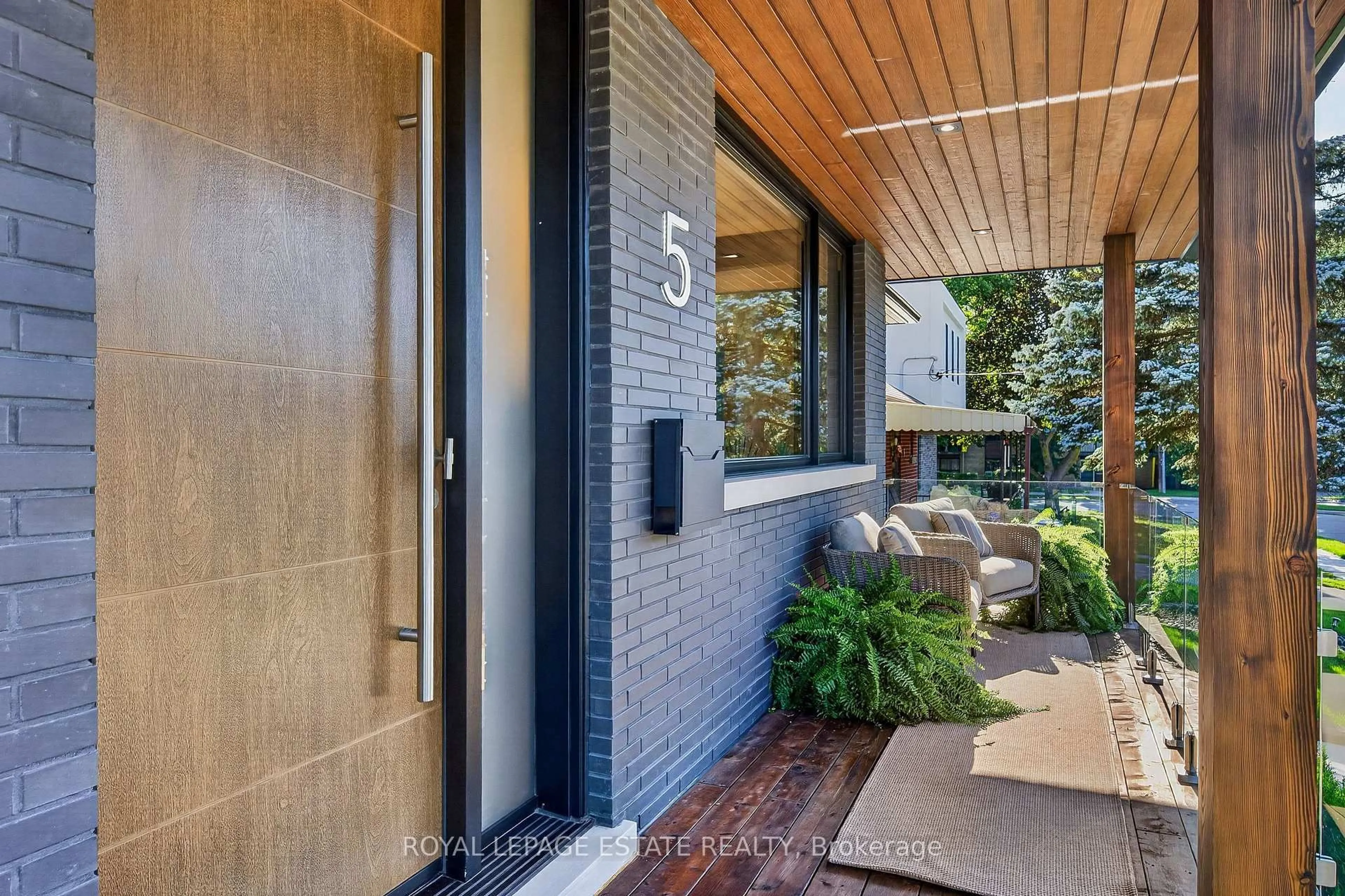 Home with brick exterior material, street for 5 North Dr, Toronto Ontario M1N 1Y9