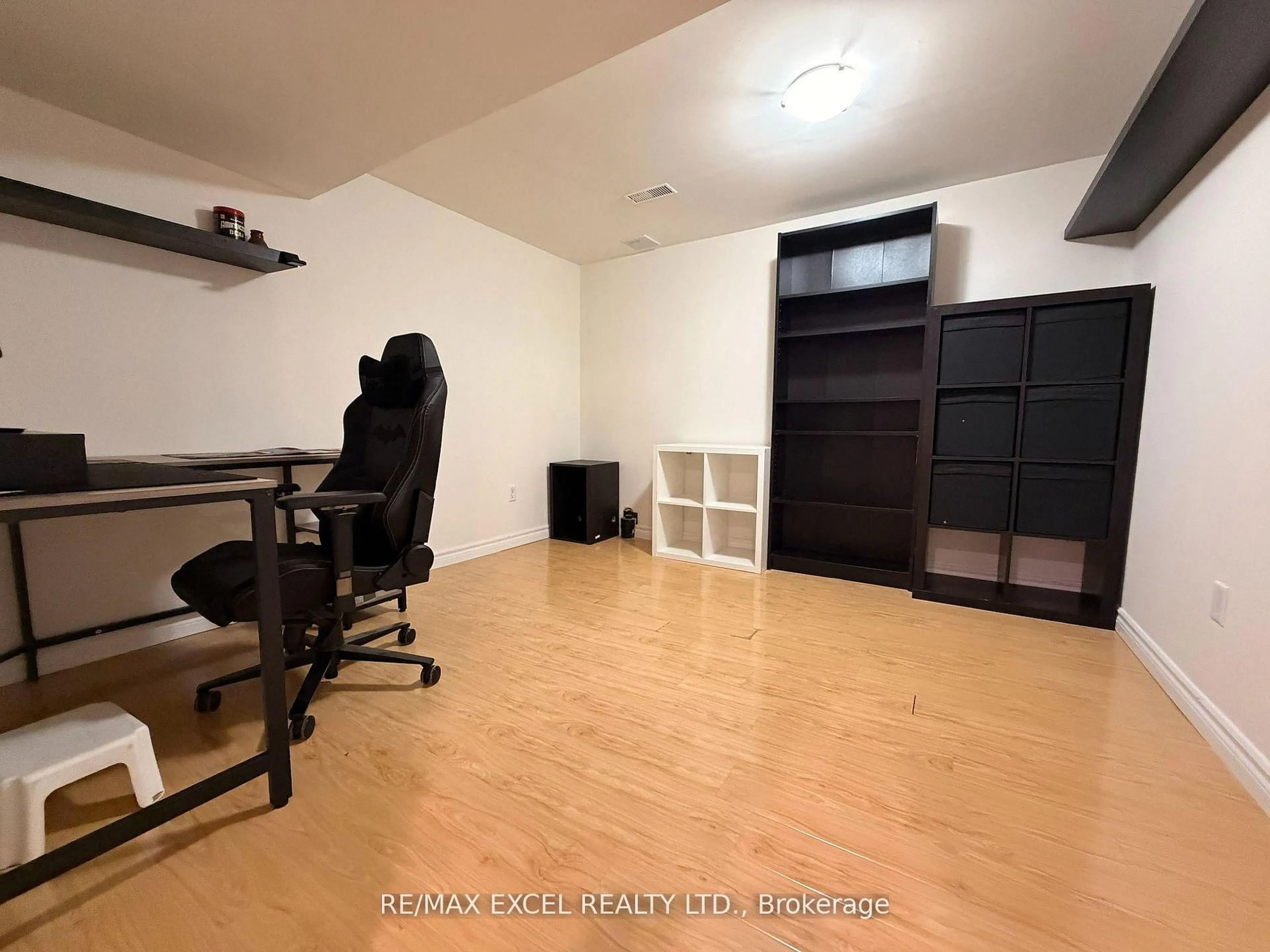 A pic of a room for 50 Shootfield Cres, Toronto Ontario M1S 4E2