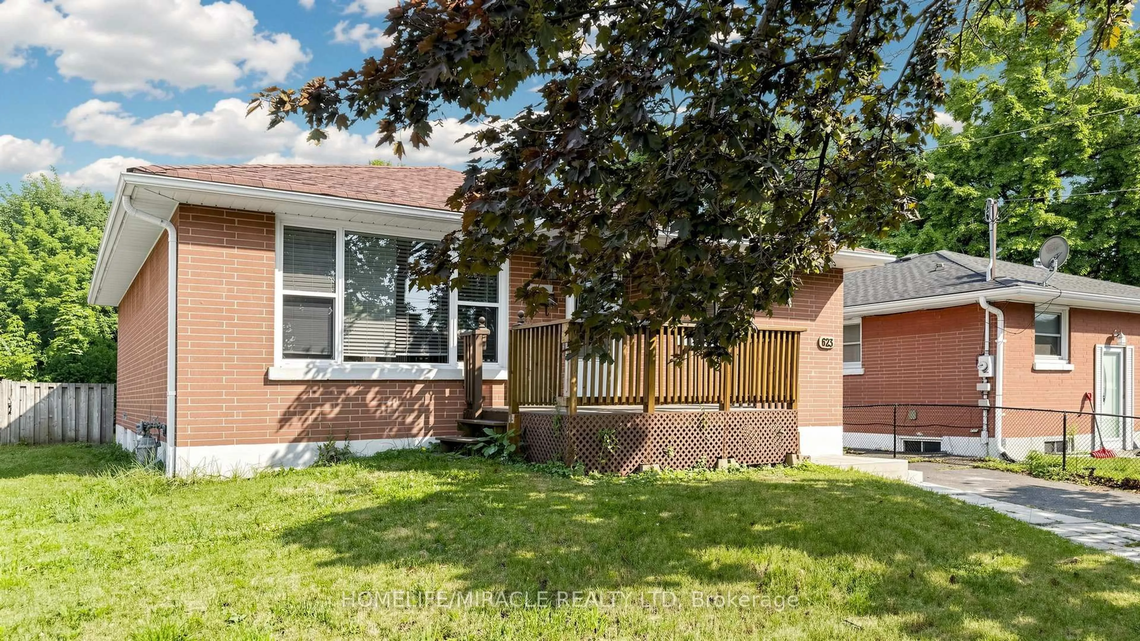 Home with brick exterior material, street for 623 Olive Ave, Oshawa Ontario L1H 2R8