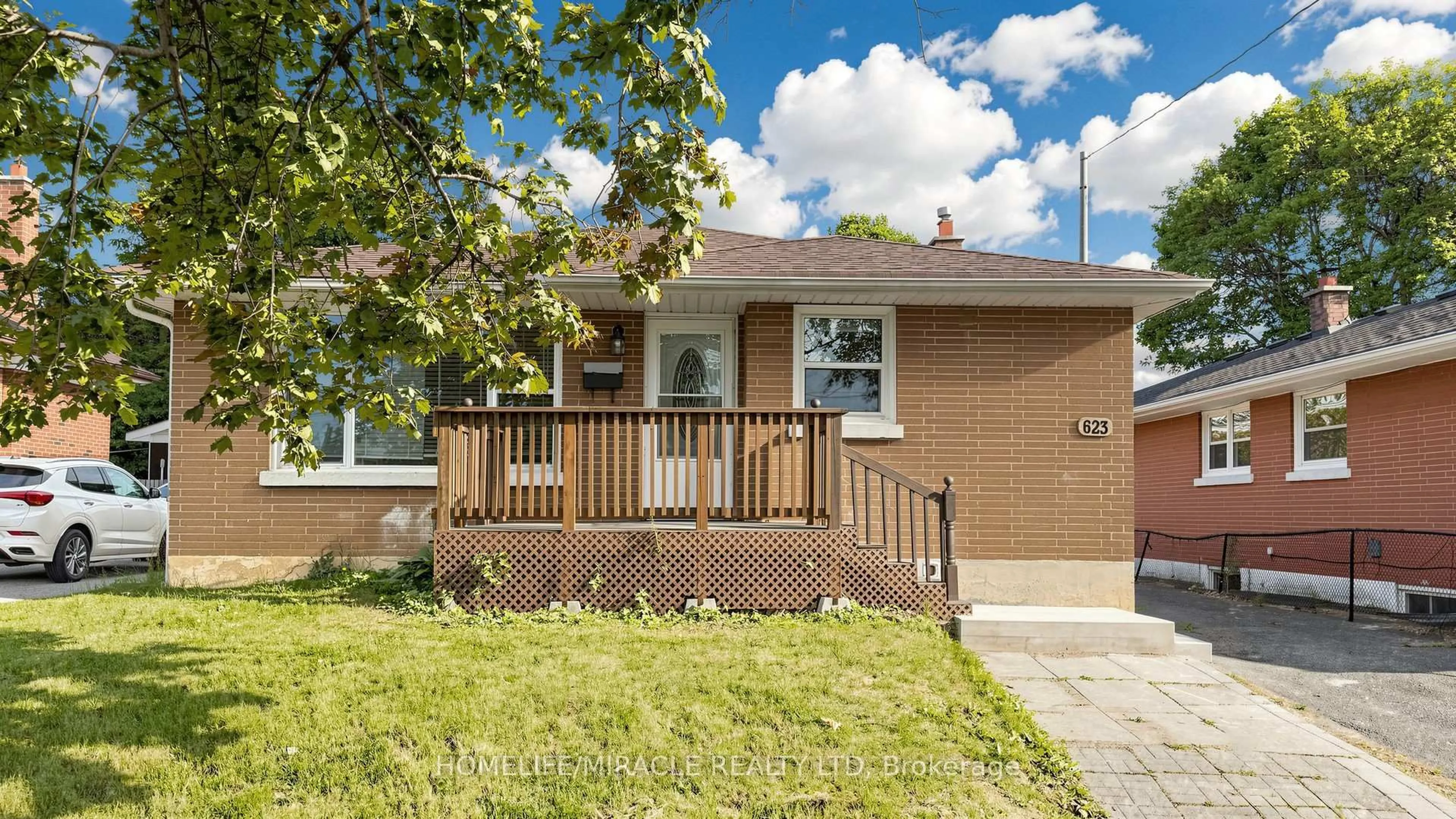 Home with brick exterior material, street for 623 Olive Ave, Oshawa Ontario L1H 2R8