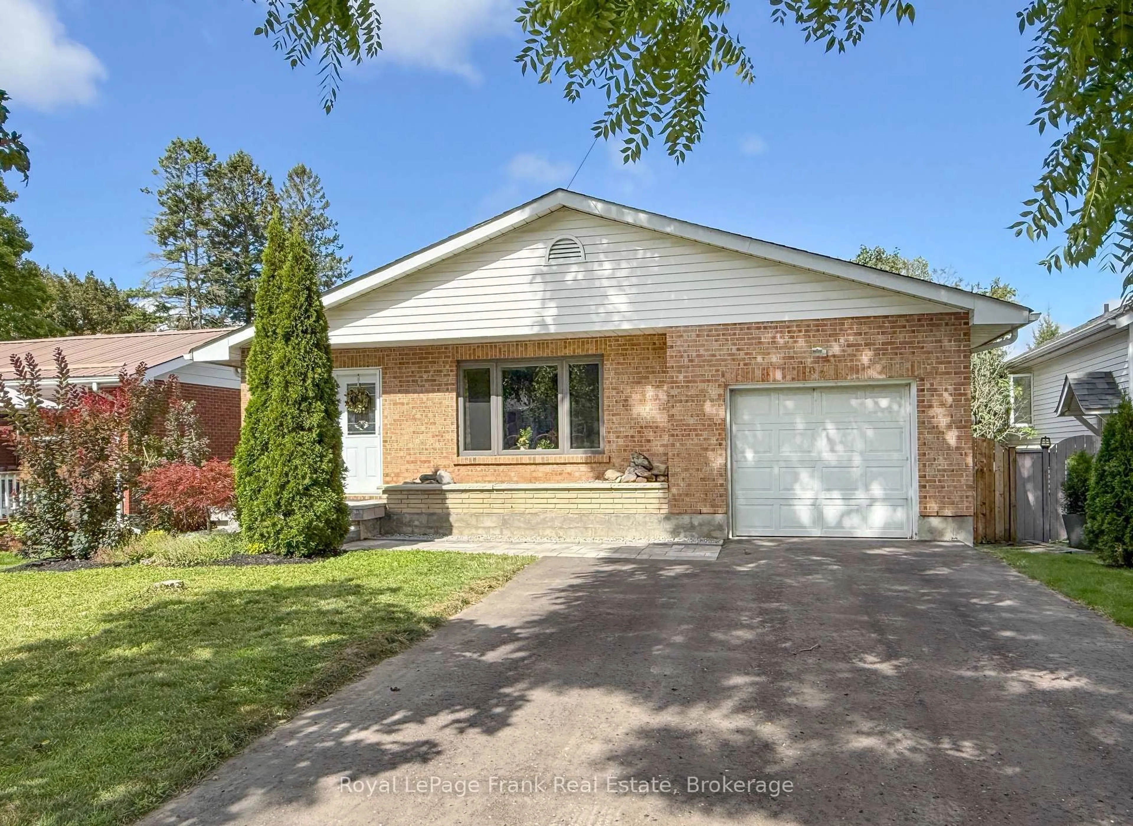 Home with brick exterior material, street for 82 Union Ave, Scugog Ontario L9L 1G2