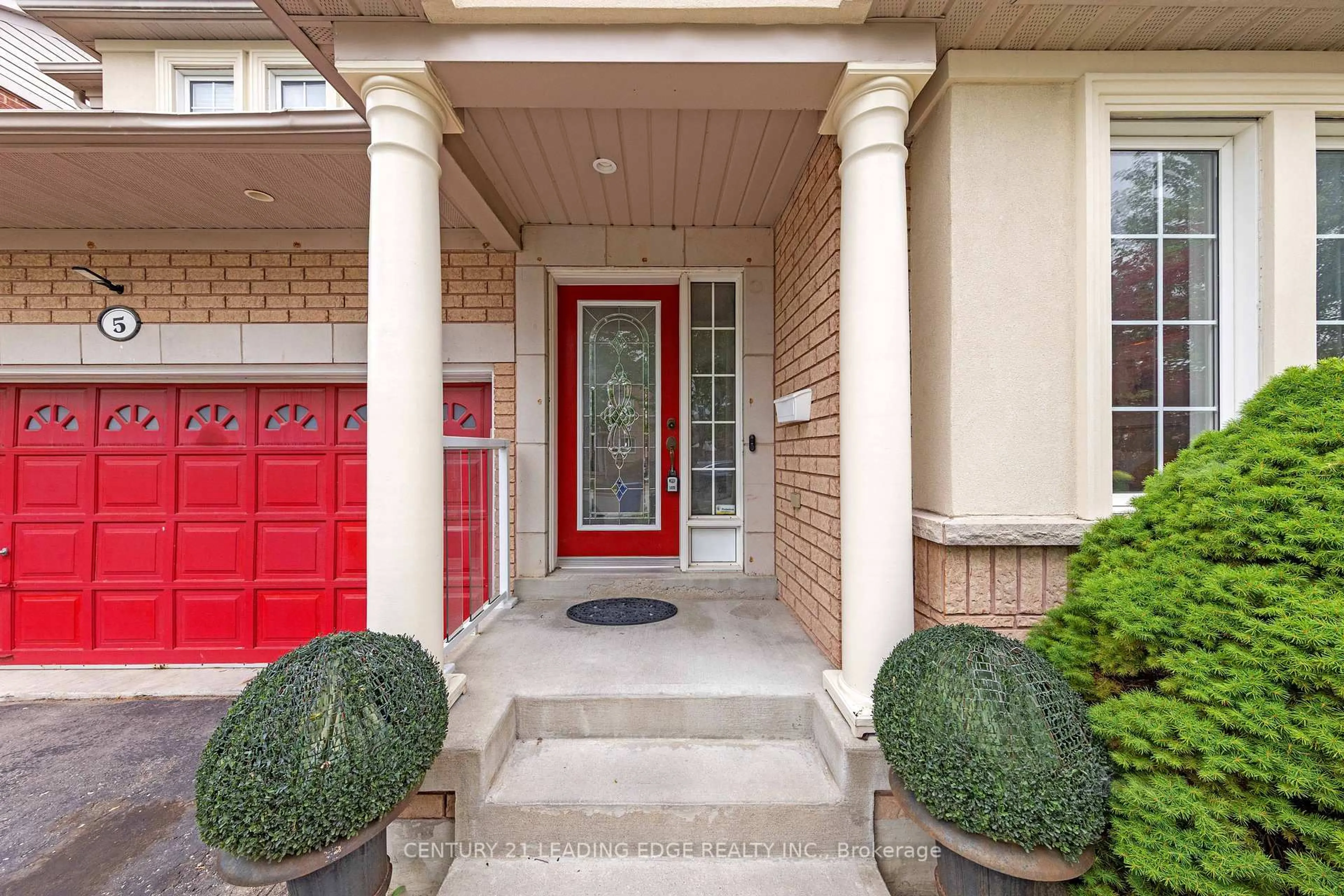 Indoor entryway for 5 Haskell Ave, Ajax Ontario L1T 4Y9