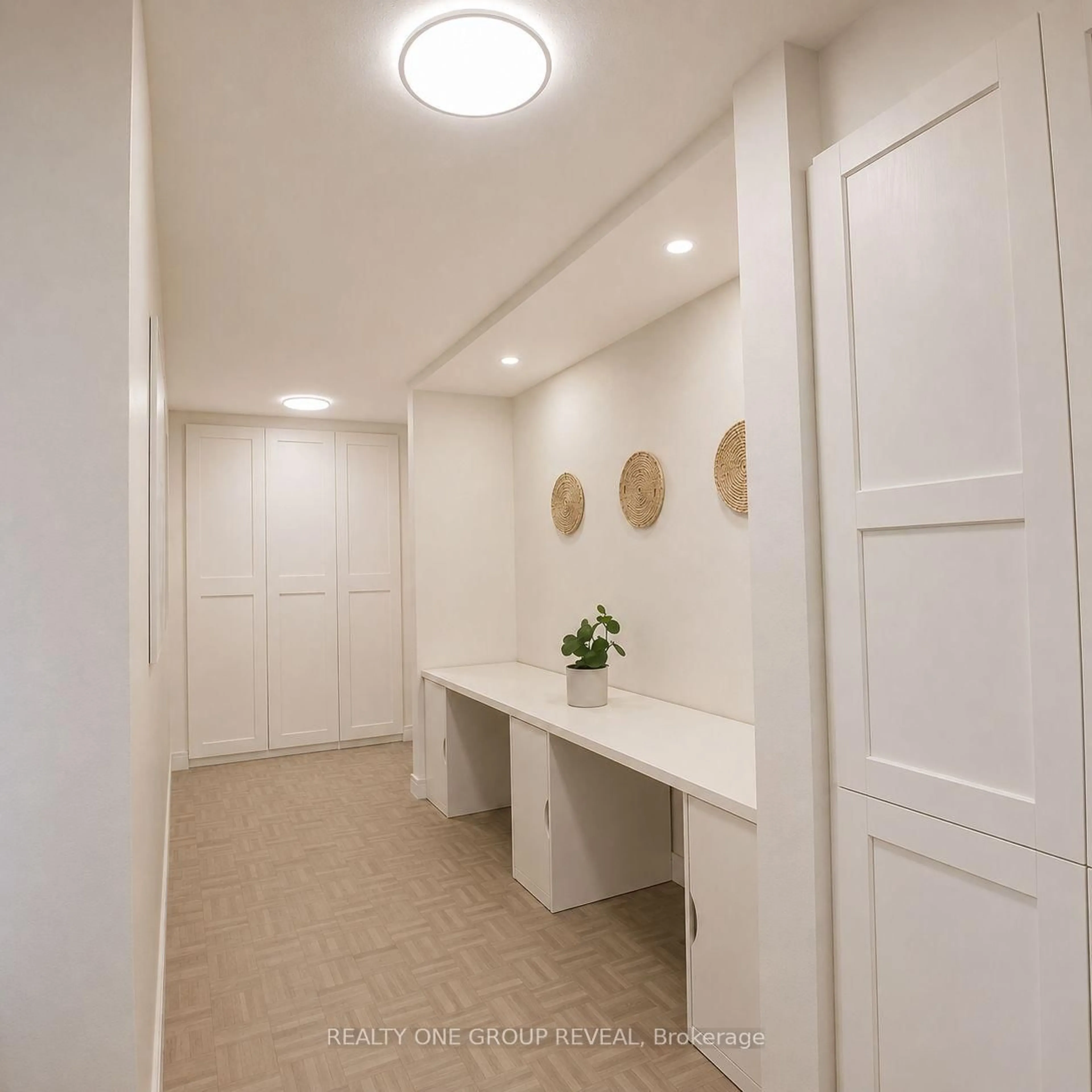 Indoor foyer for 3 Massey Sq #2605, Toronto Ontario M4C 5L5