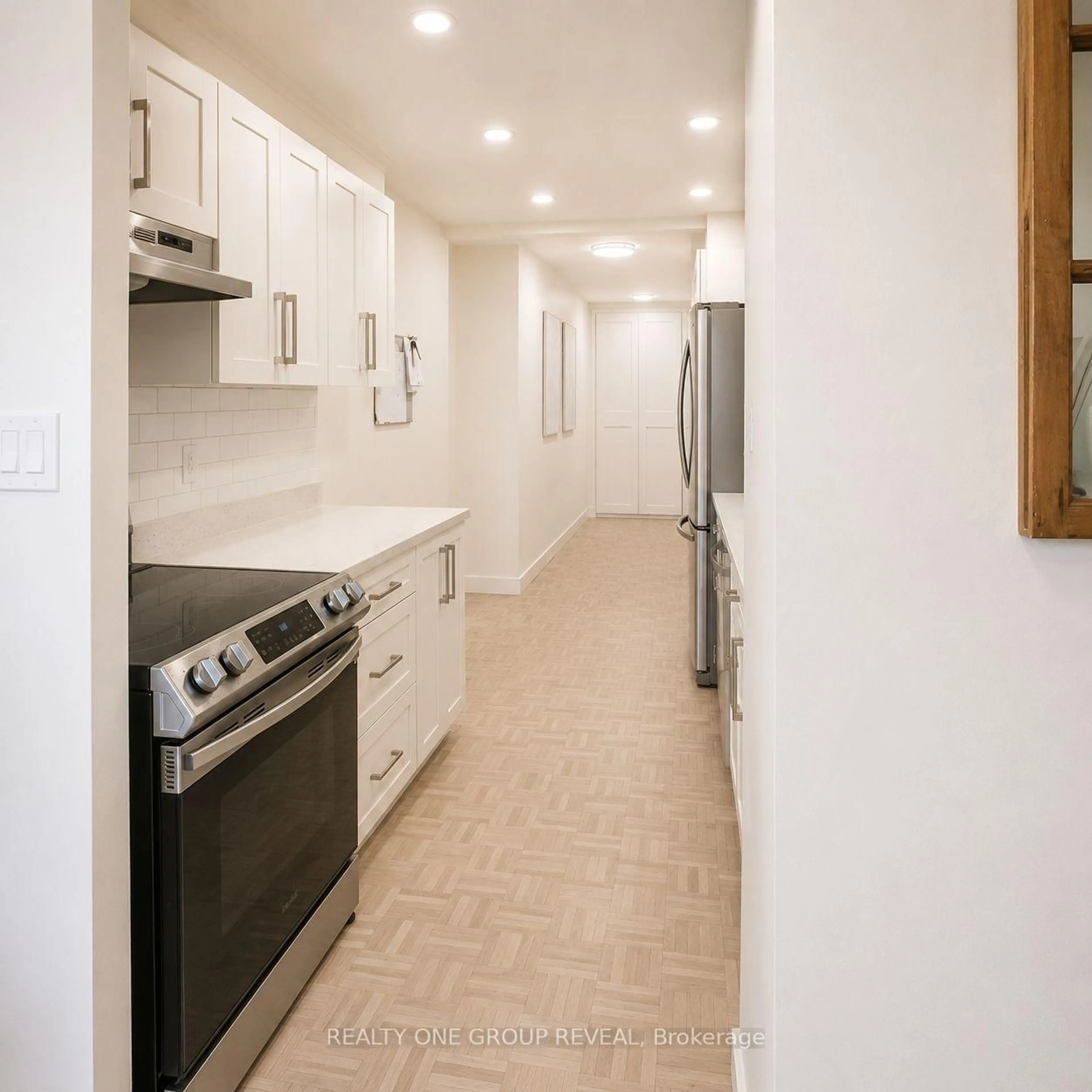 Standard kitchen, ceramic/tile floor for 3 Massey Sq #2605, Toronto Ontario M4C 5L5