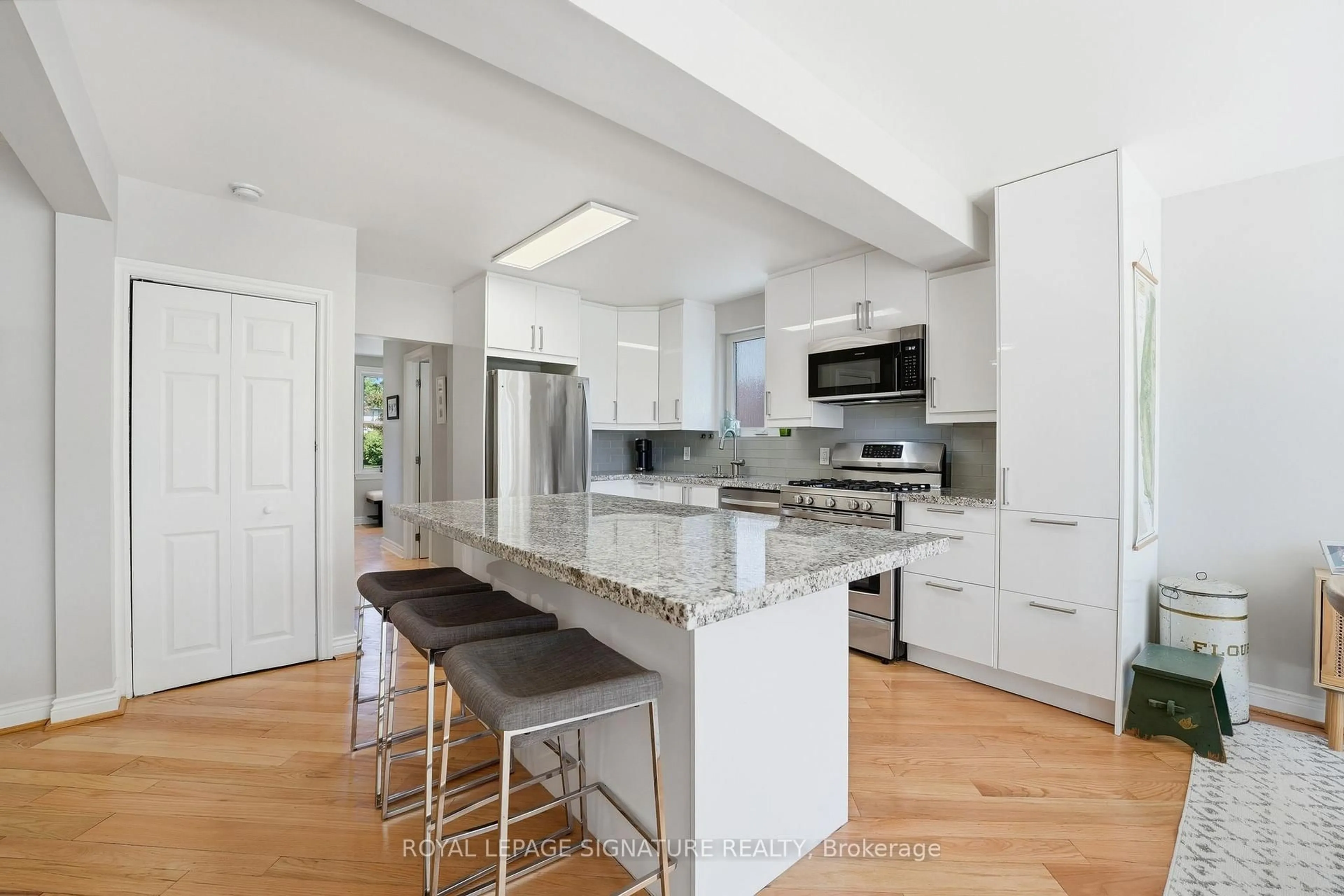 Unknown for 48 Tower Dr, Toronto Ontario M1R 3N9
