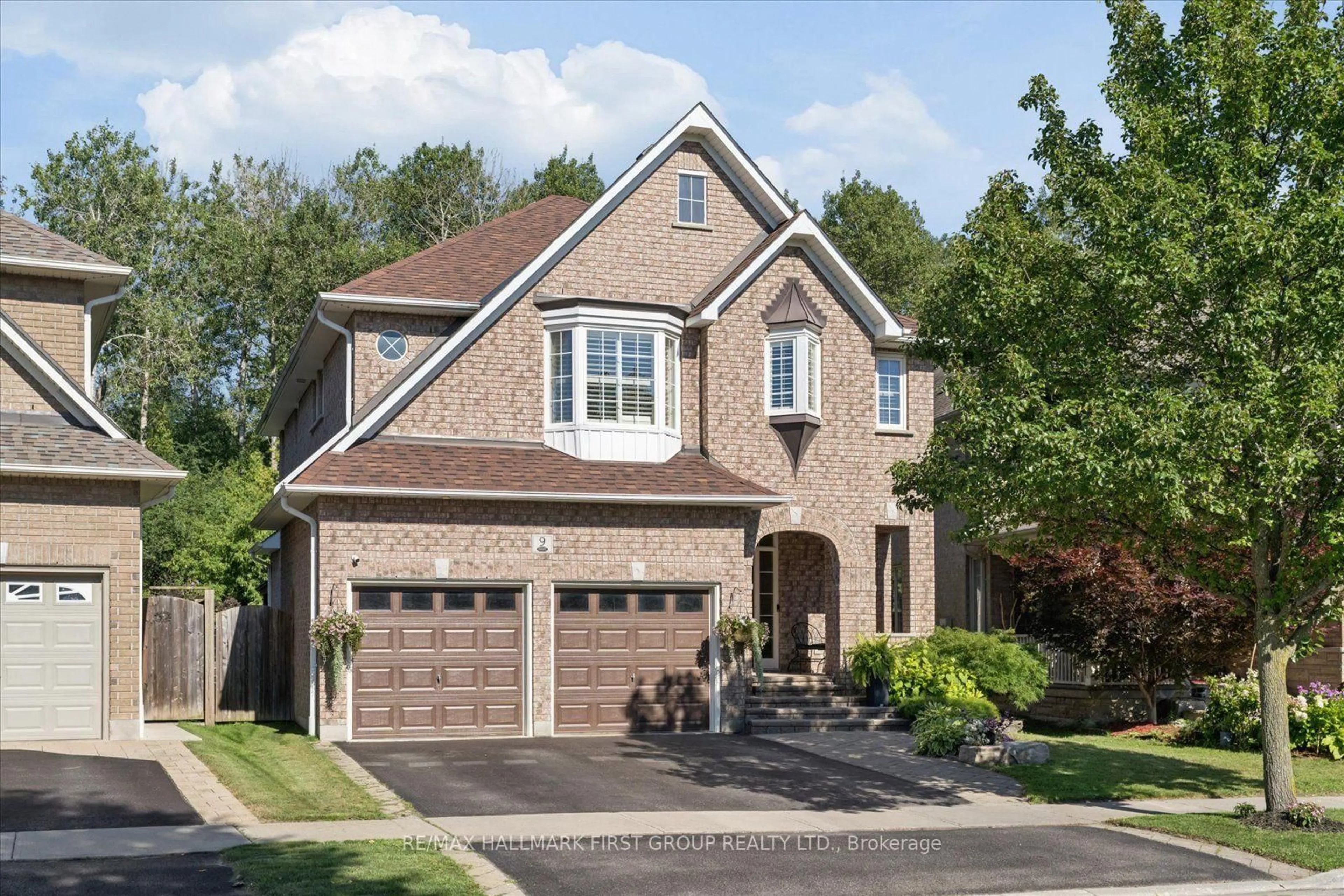 Home with brick exterior material, street for 9 Pebblebrook Cres, Whitby Ontario L1R 3P4