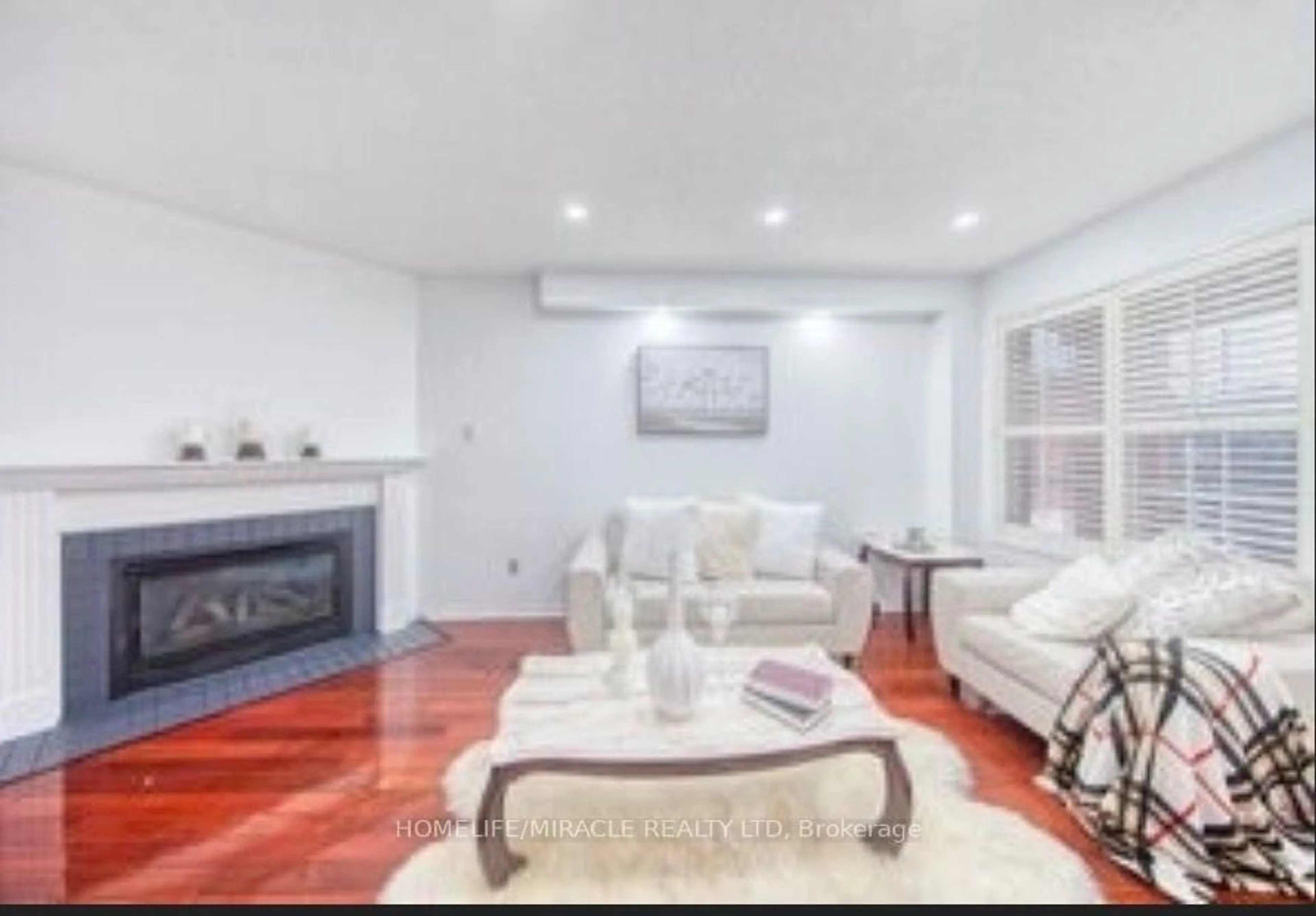 Living room with furniture, unknown for 6 Adams Park Gate, Toronto Ontario M1C 5A1