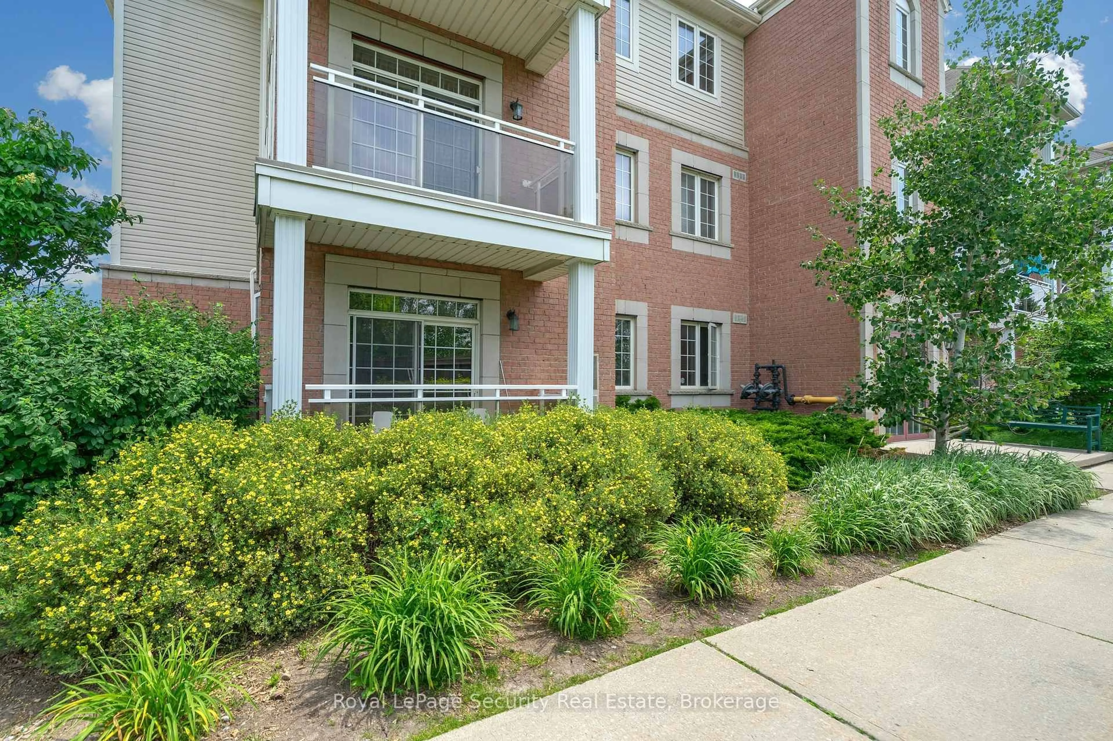 Patio, unknown for 52 Harvey Johnston Way #101, Whitby Ontario L1M 0J7