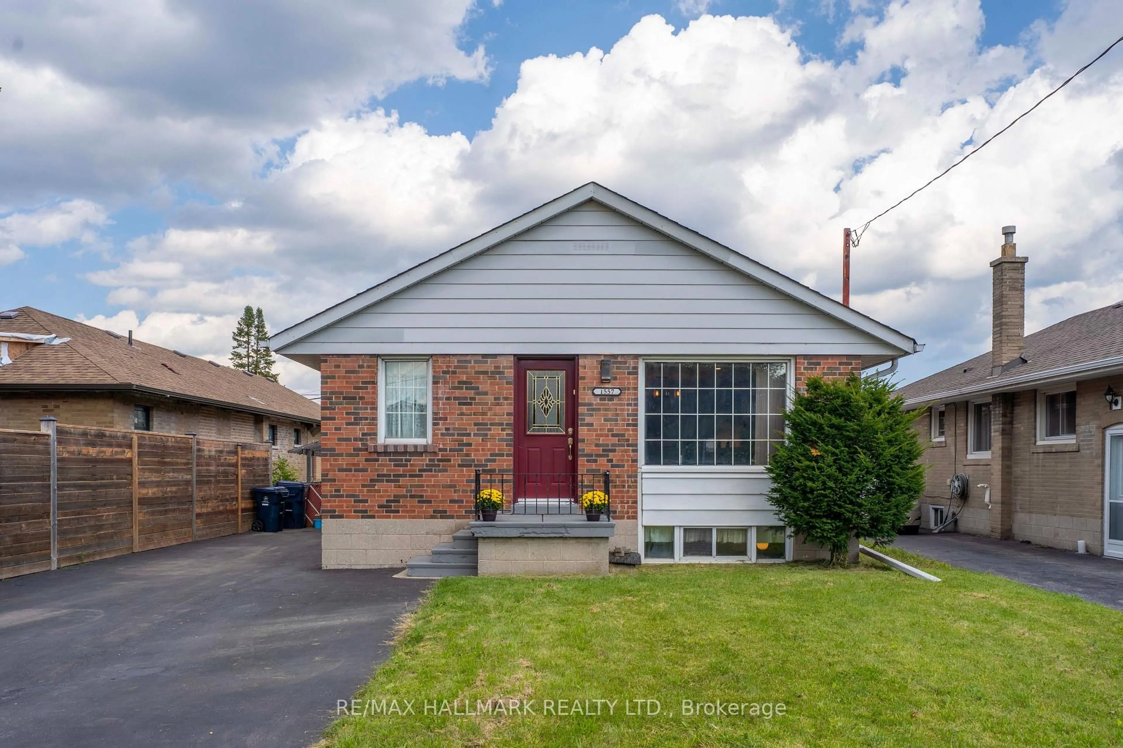 Home with brick exterior material, street for 1557 Pharmacy Ave, Toronto Ontario M1R 2K4