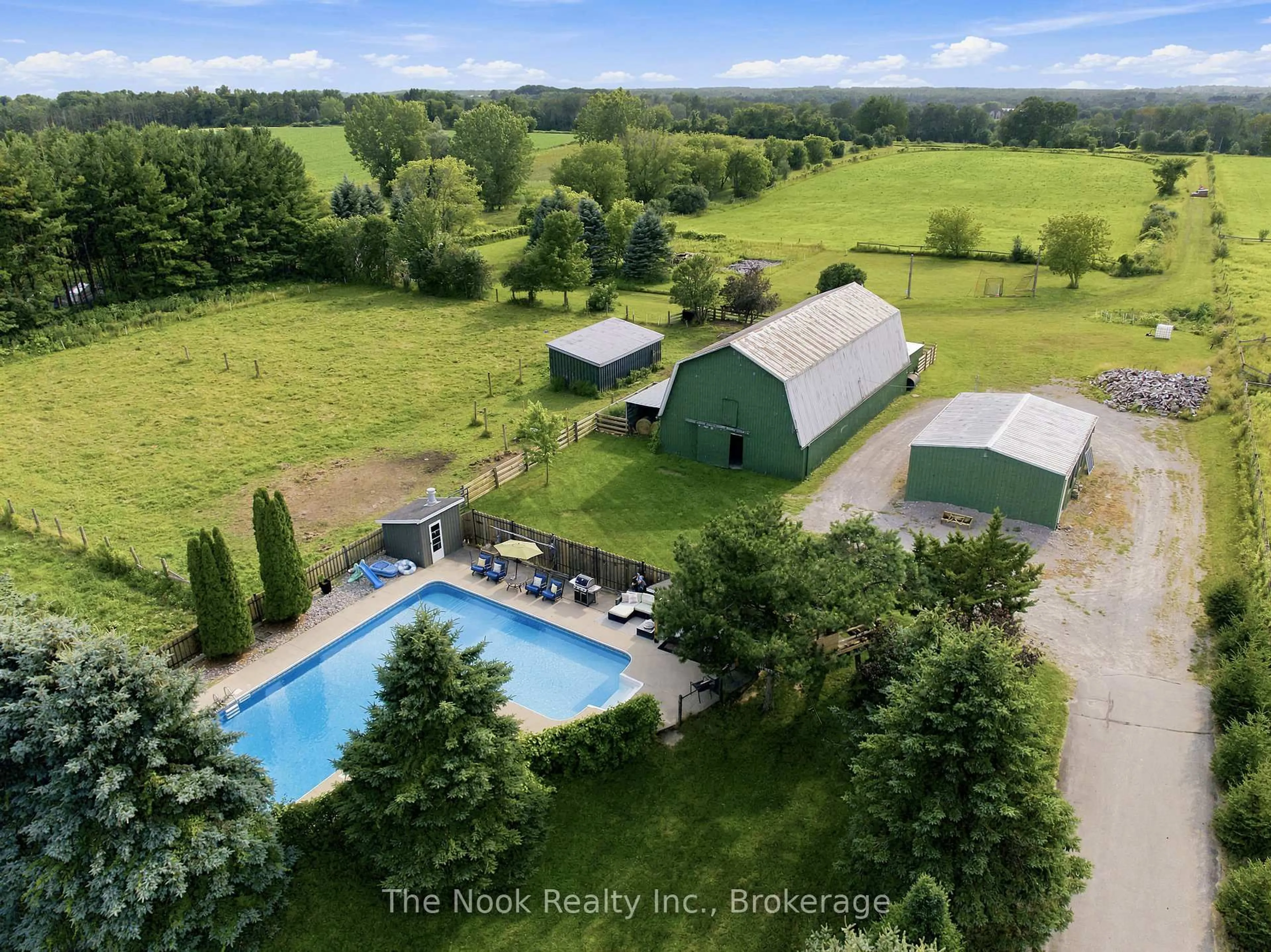 A pic from outside/outdoor area/front of a property/back of a property/a pic from drone, water/lake/river/ocean view for 4386 Middle Rd, Clarington Ontario L1C 6P8