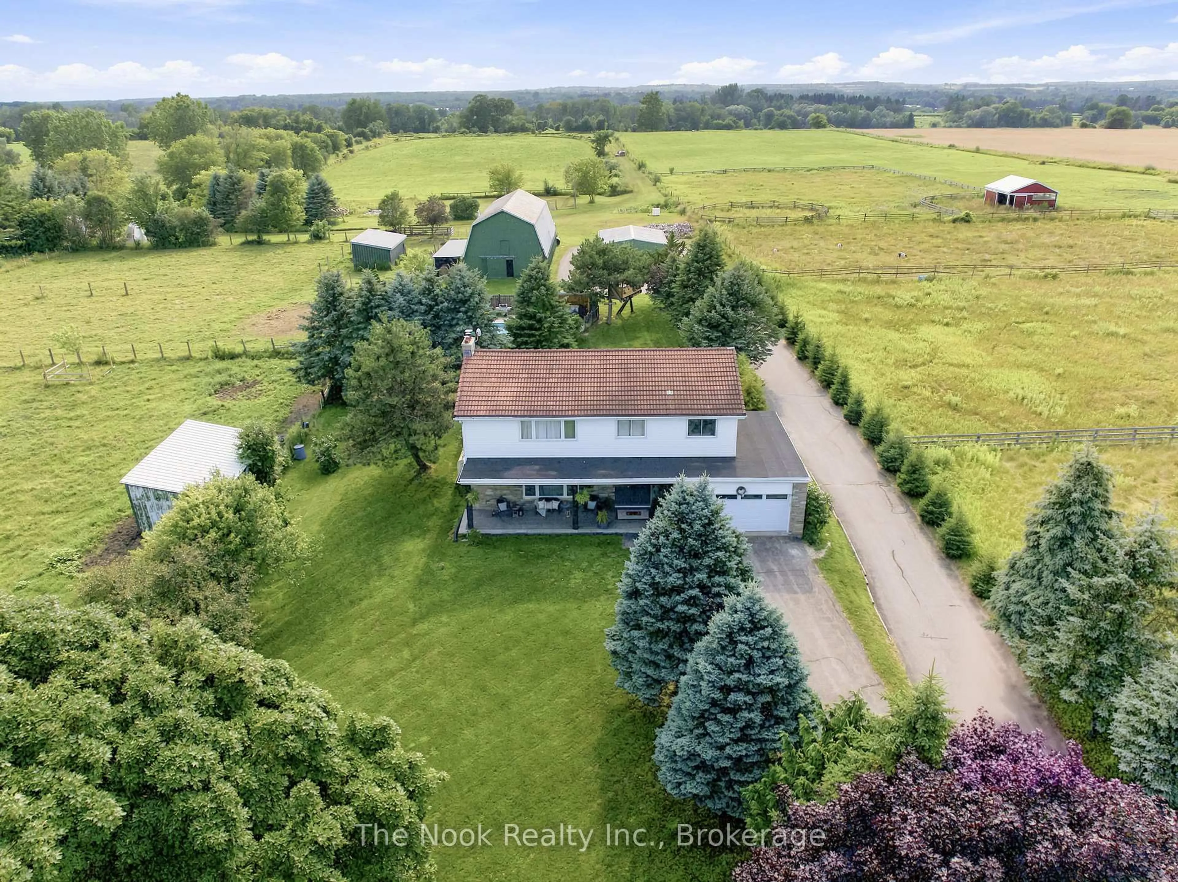 A pic from outside/outdoor area/front of a property/back of a property/a pic from drone, unknown for 4386 Middle Rd, Clarington Ontario L1C 6P8