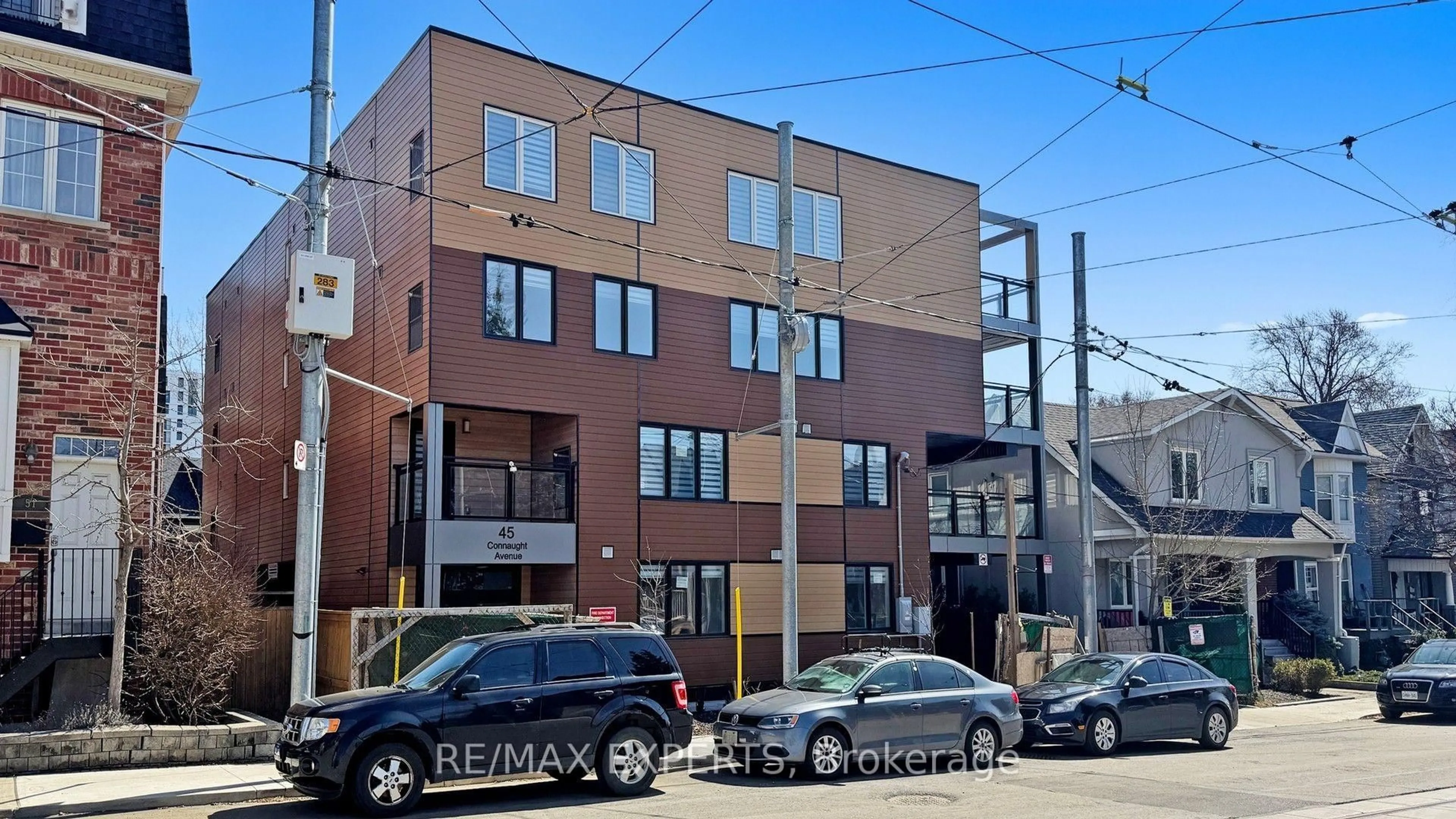 Unknown for 45 Connaught Ave #103, Toronto Ontario M4L 2V8
