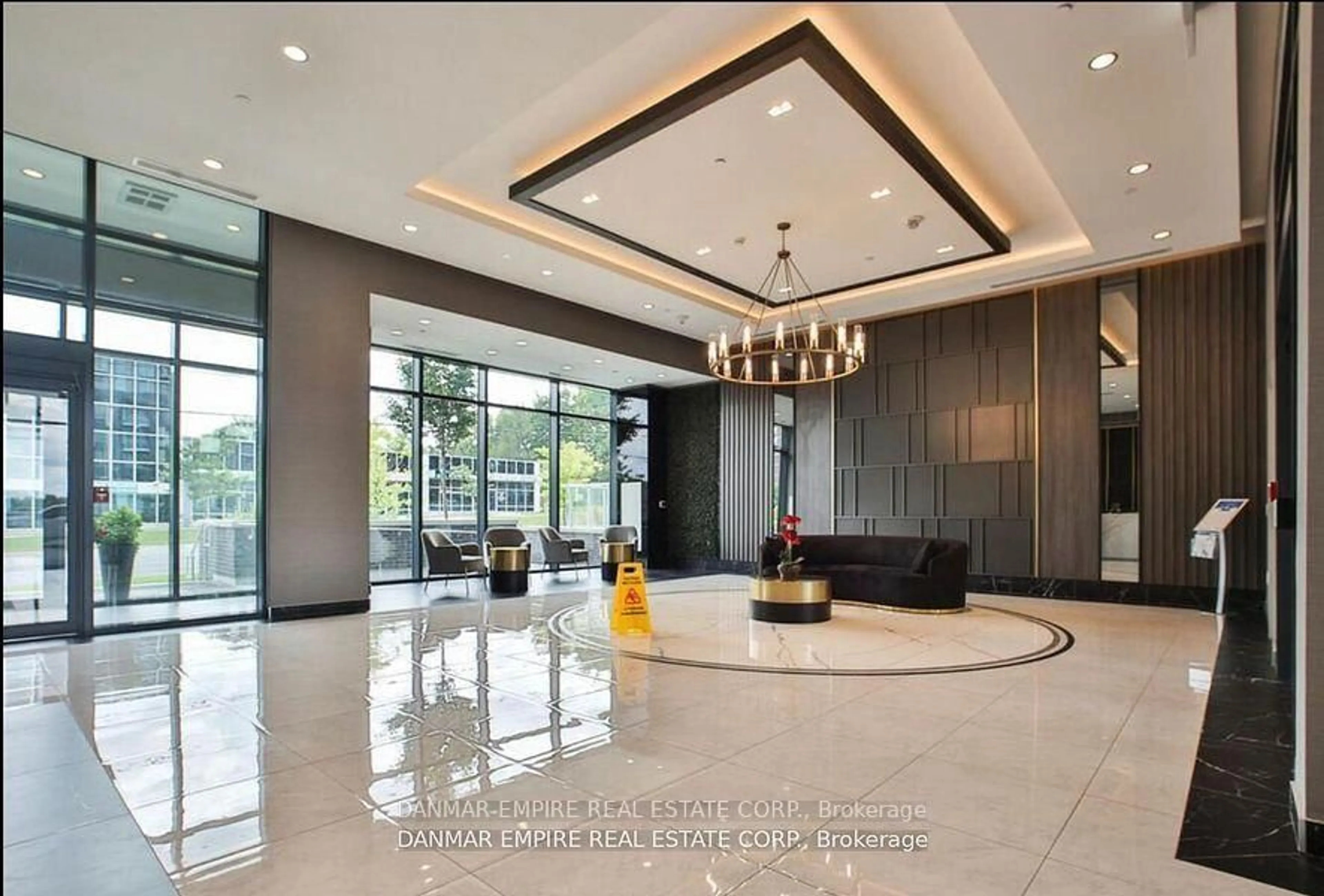 Indoor foyer for 3220 Sheppard Ave #614, Toronto Ontario M1T 0B7