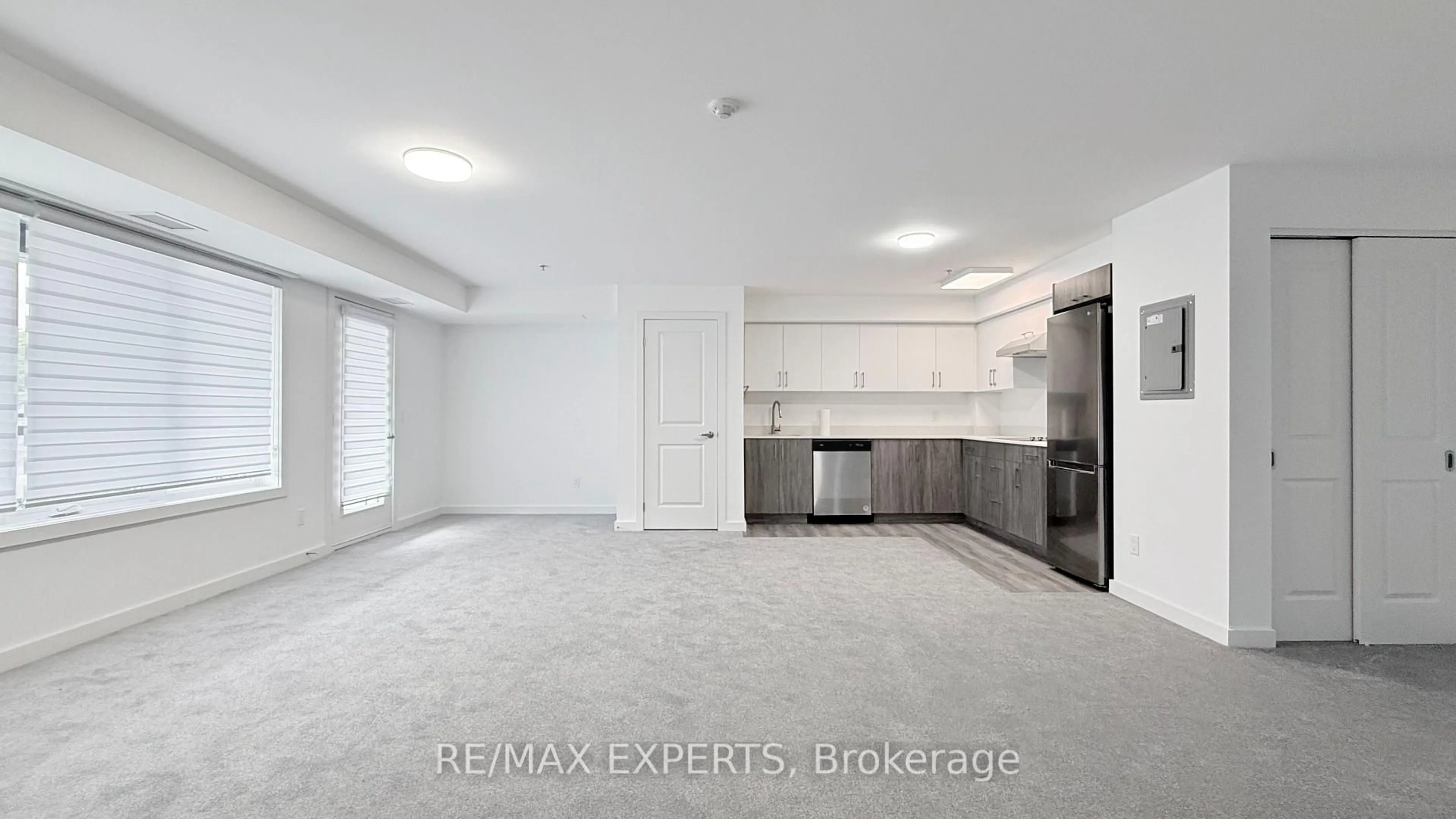 Unknown for 45 Connaught Ave #402, Toronto Ontario M4L 2V8